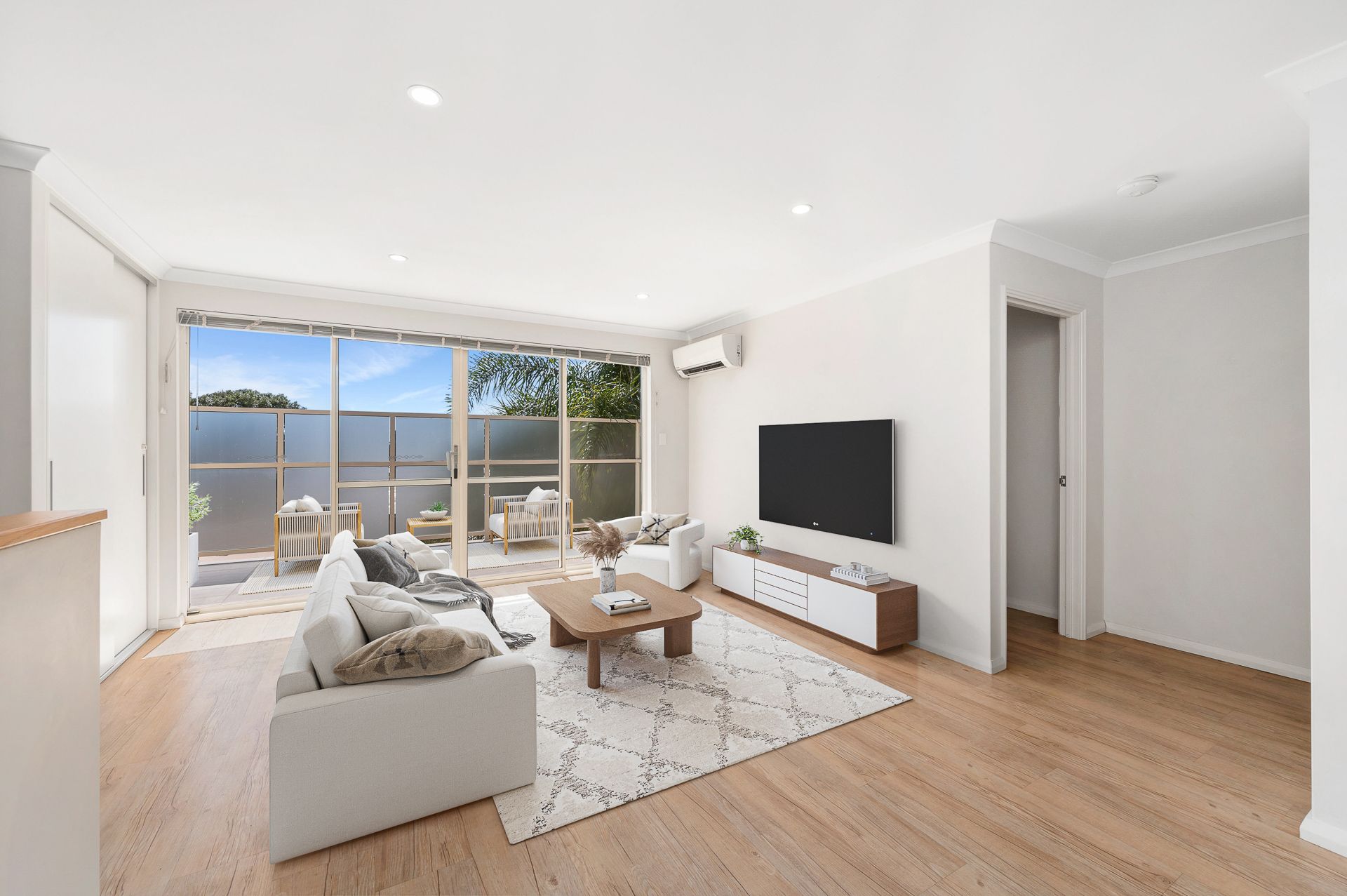 8/70 Gilbertson Road, Kardinya, WA 6163