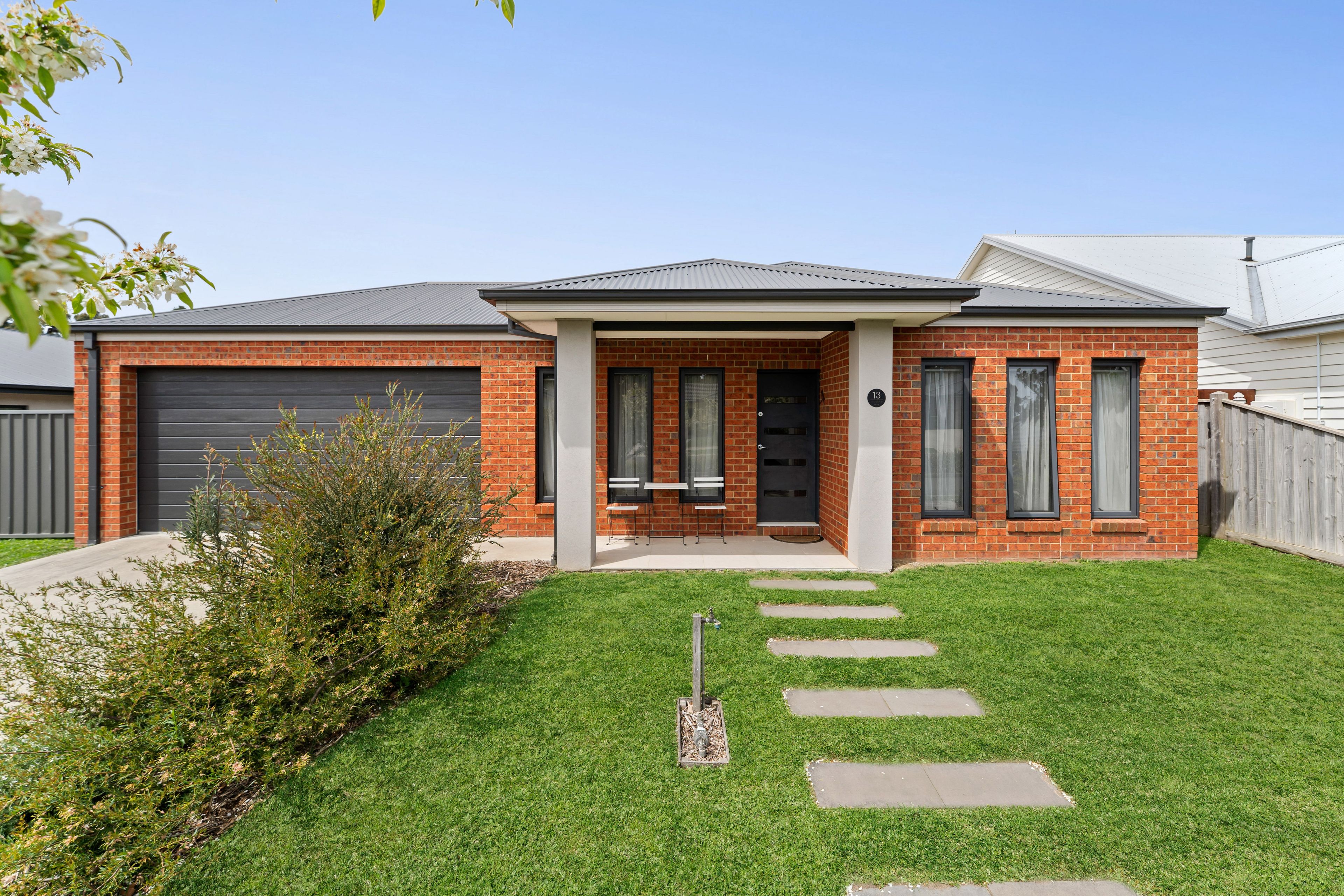 13 Tributary Way , Woodend VIC 3442