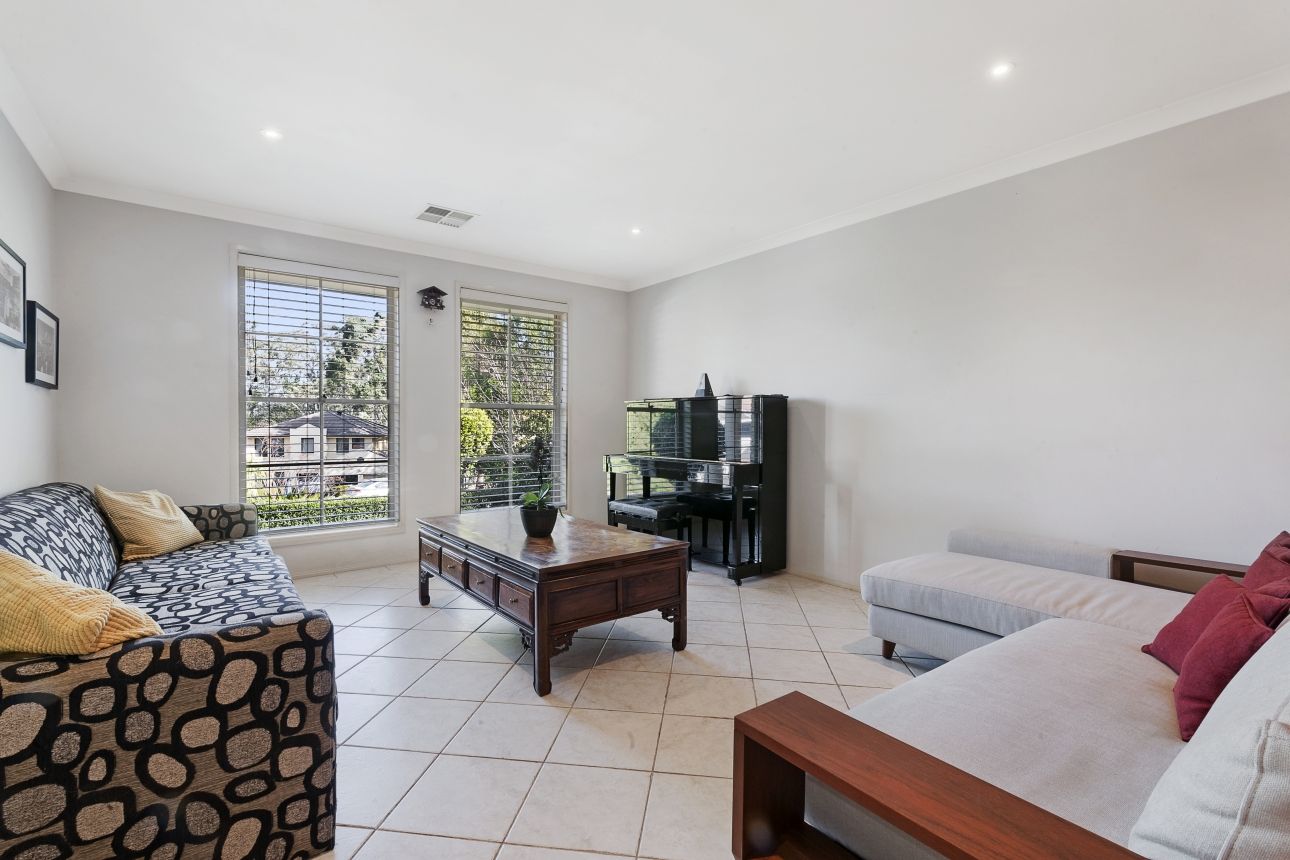 16 Ridgemont Close, Cherrybrook, NSW 2126