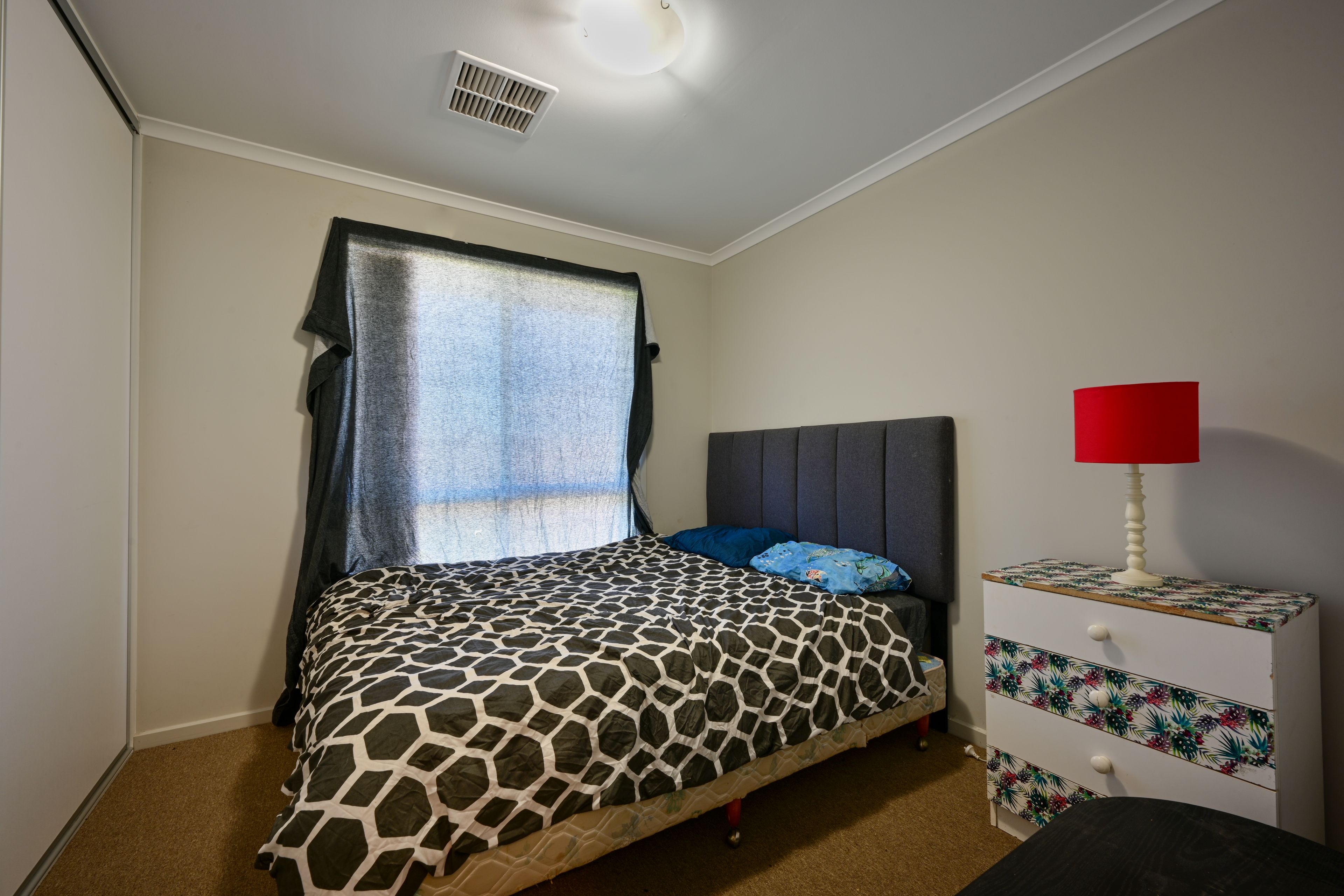 26 Mcinness Street — photo 10 of 12