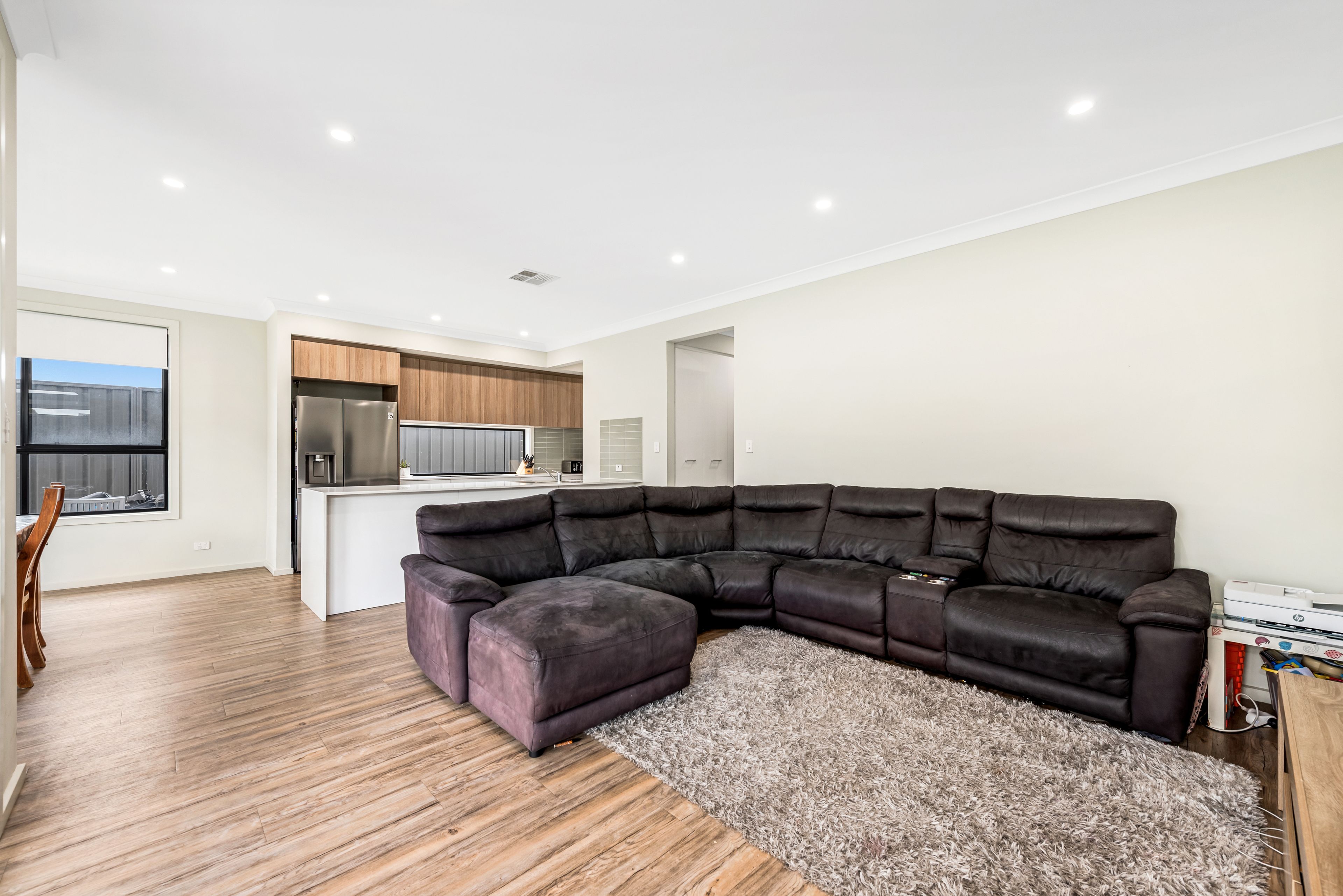 2 Barnabas Crescent — photo 3 of 12