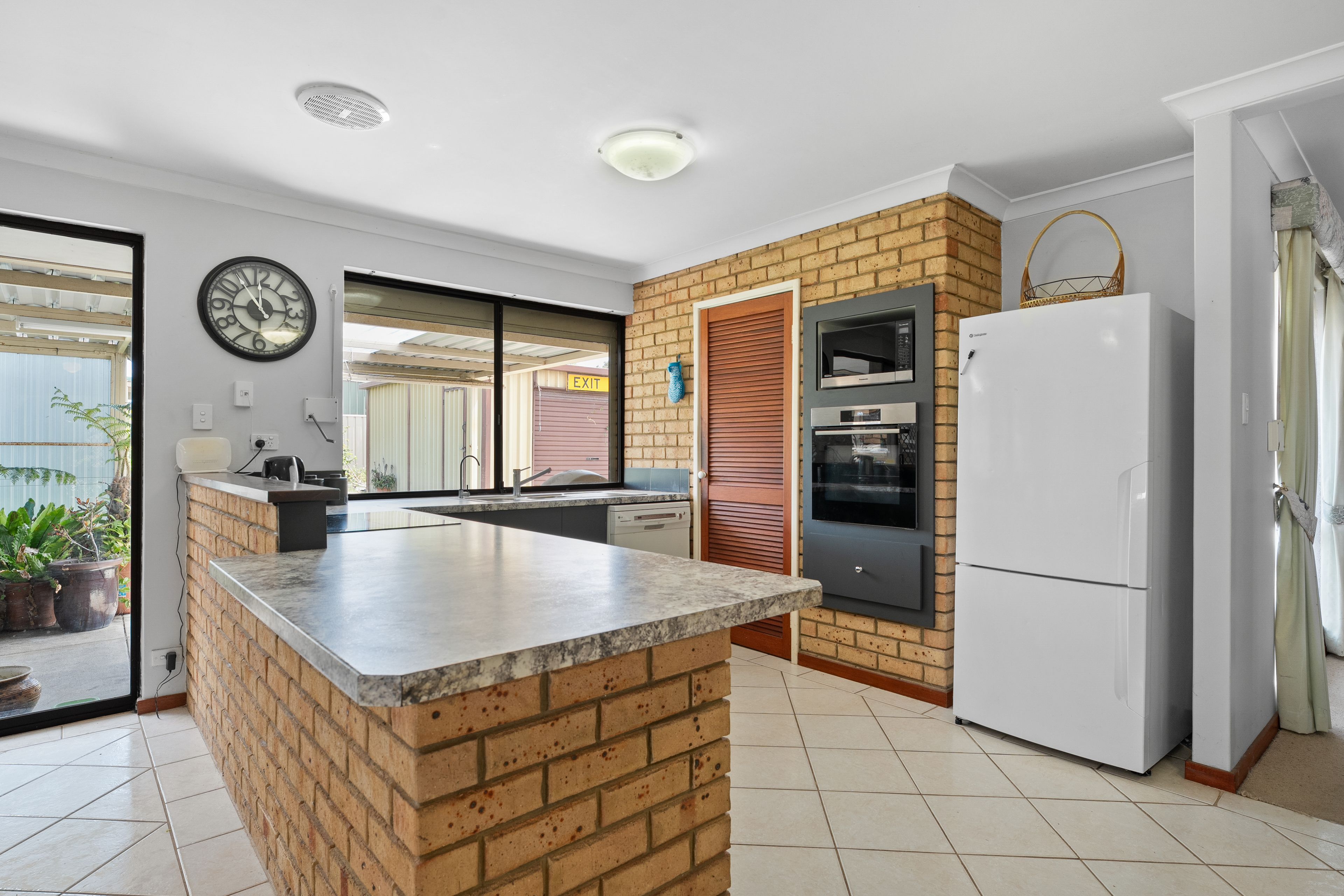 11 Trinity Court — photo 13 of 30