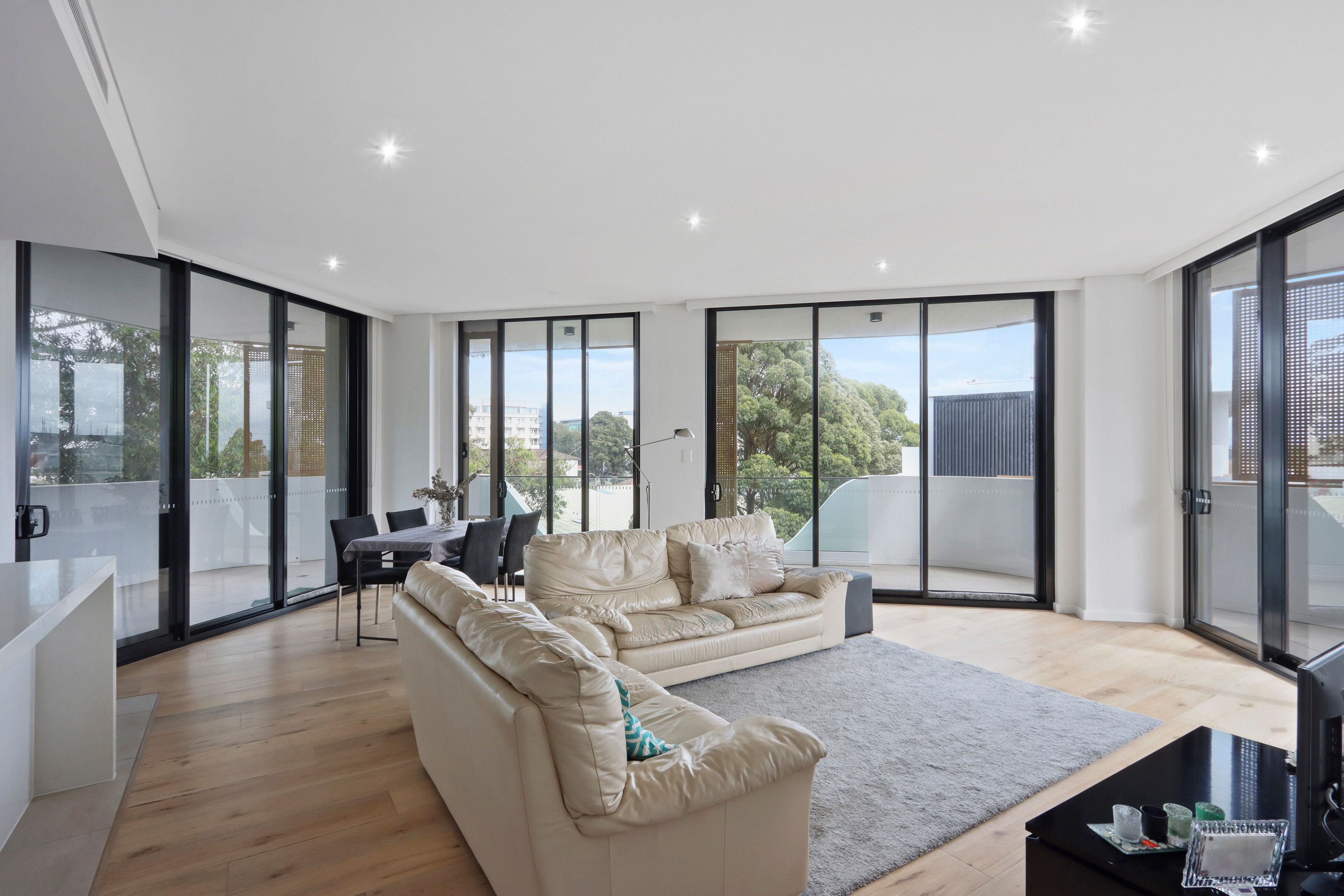 401/5-7 Higherdale Avenue, Miranda, NSW 2228