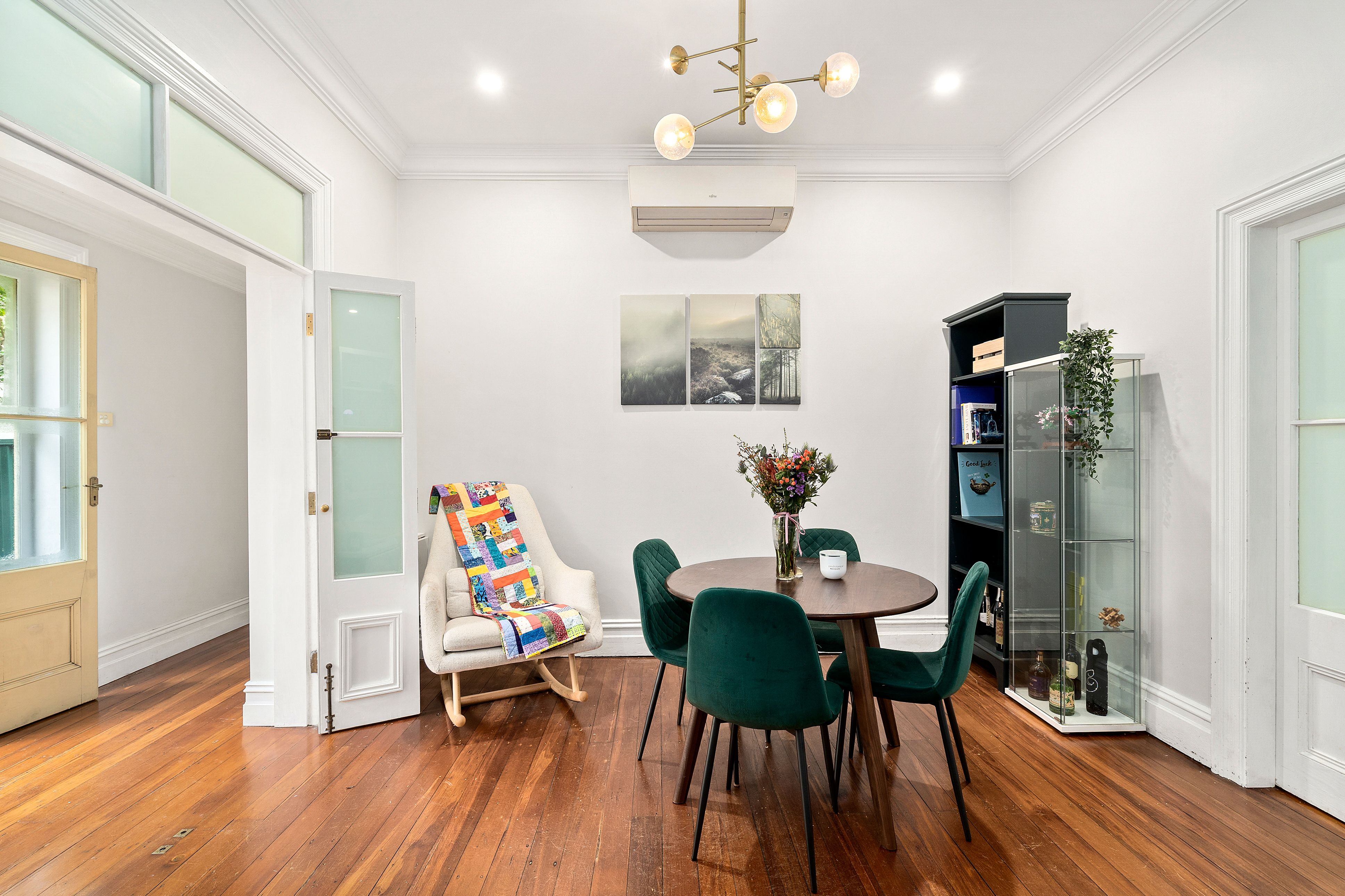10 Hirst Street — photo 4 of 11