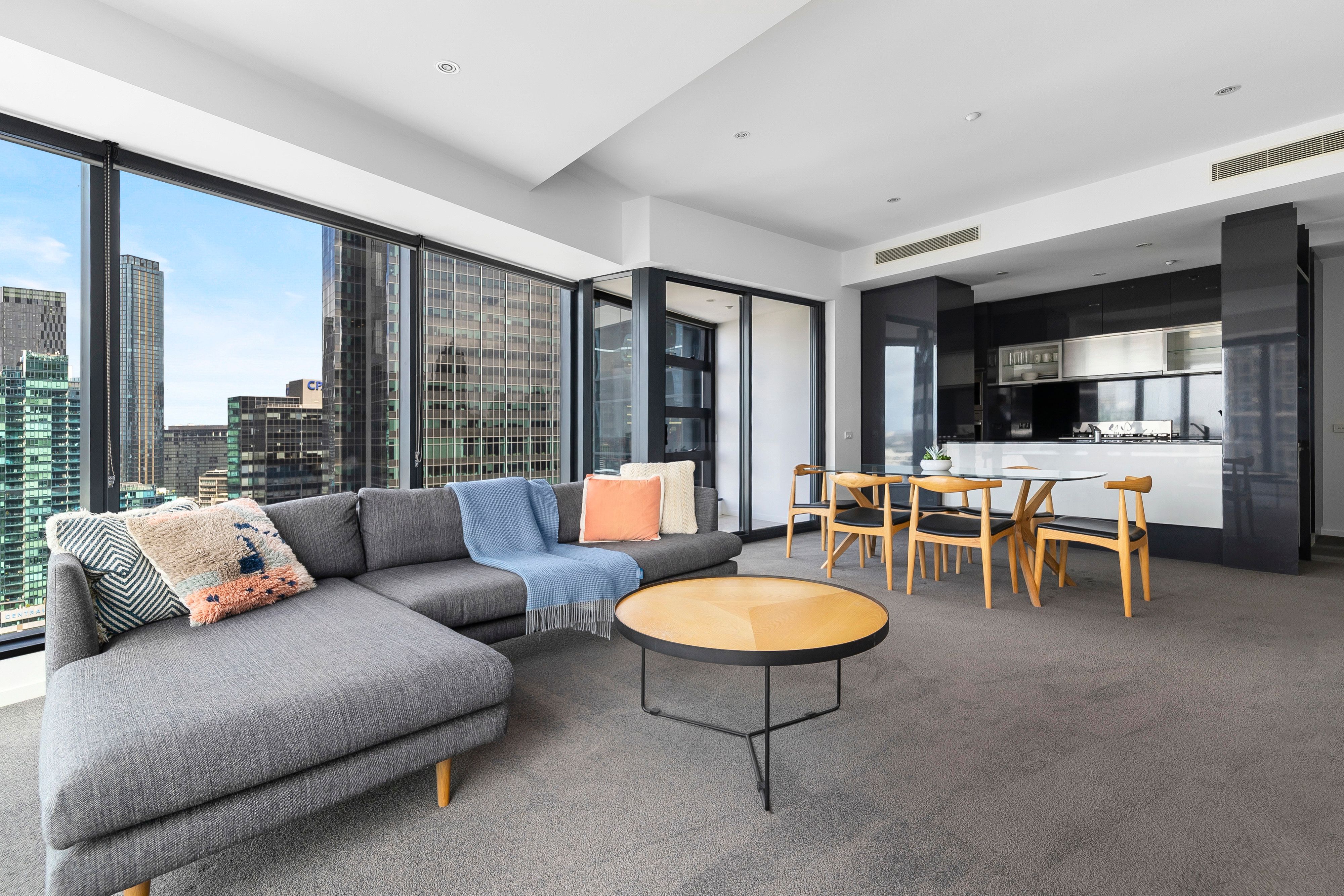 2701/7 Riverside Quay — photo 4 of 18