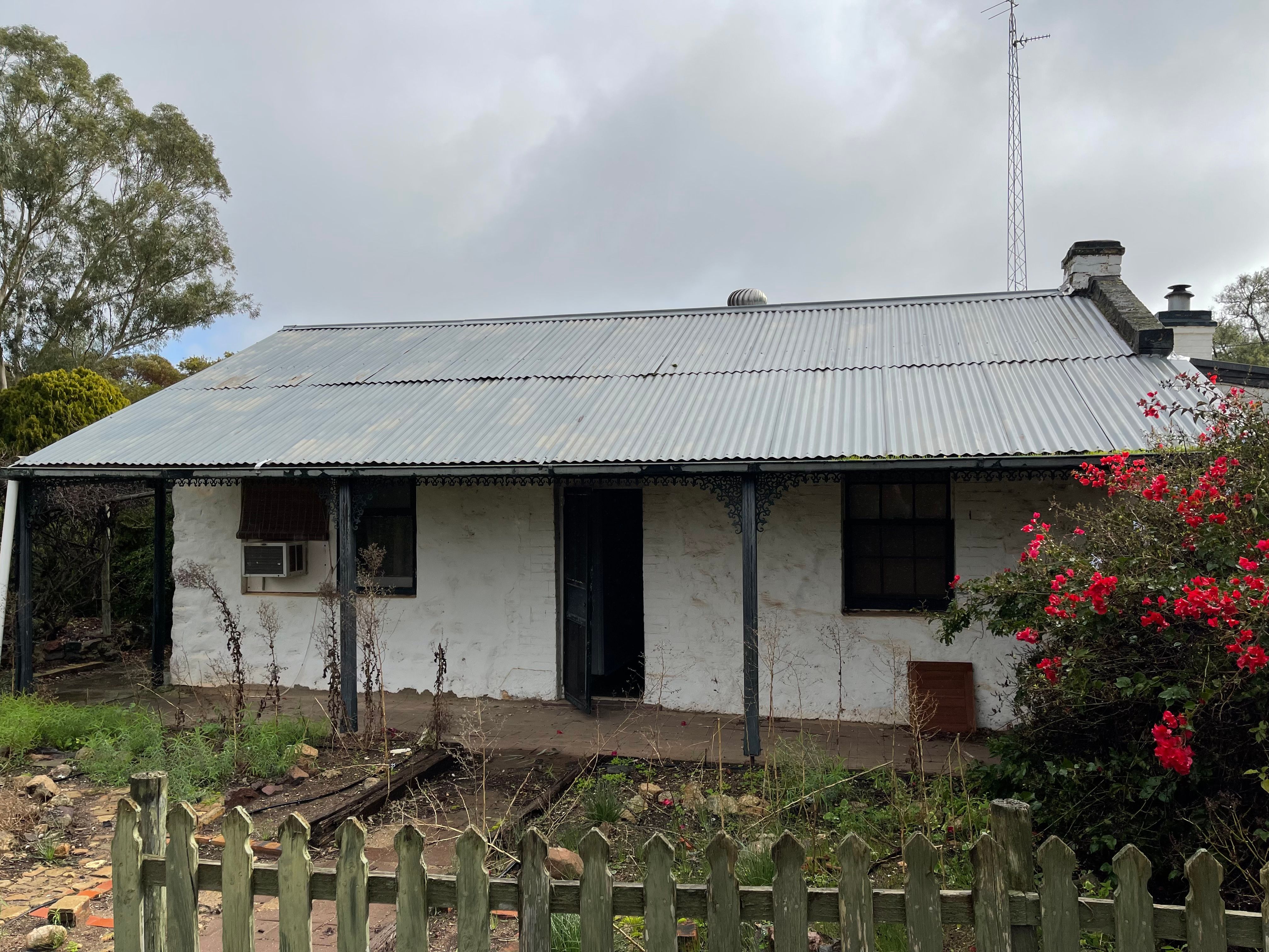 17 Burnside Terrace, Moonta Mines, SA 5558
