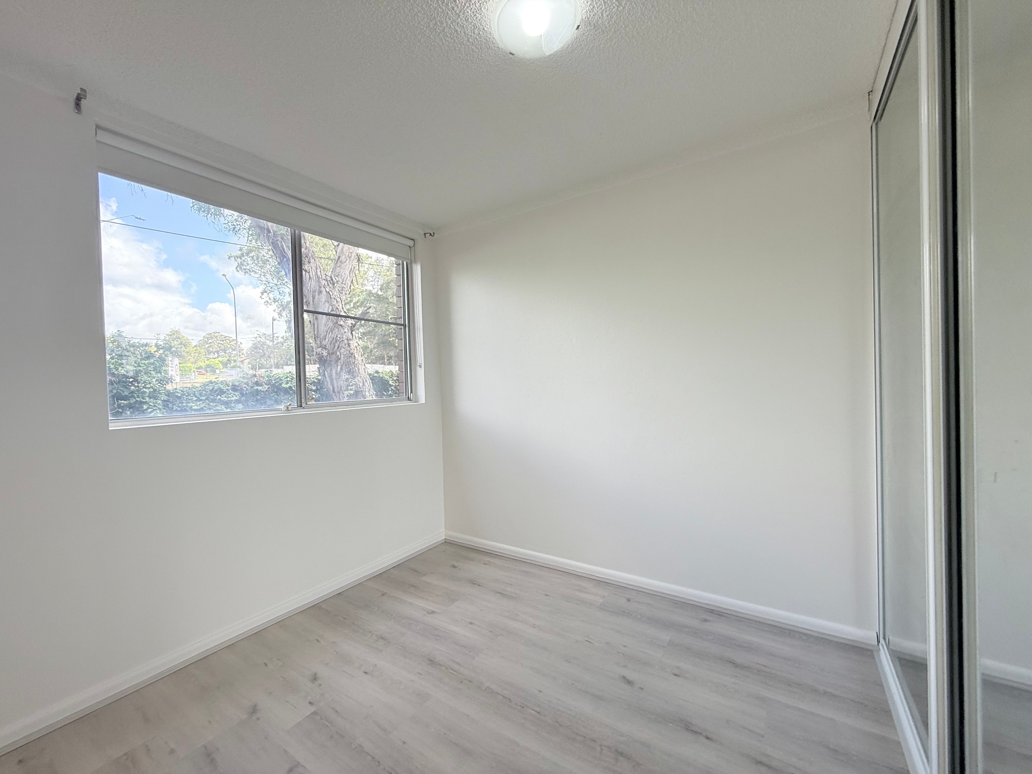 11/60 Epping Road — photo 5 of 6