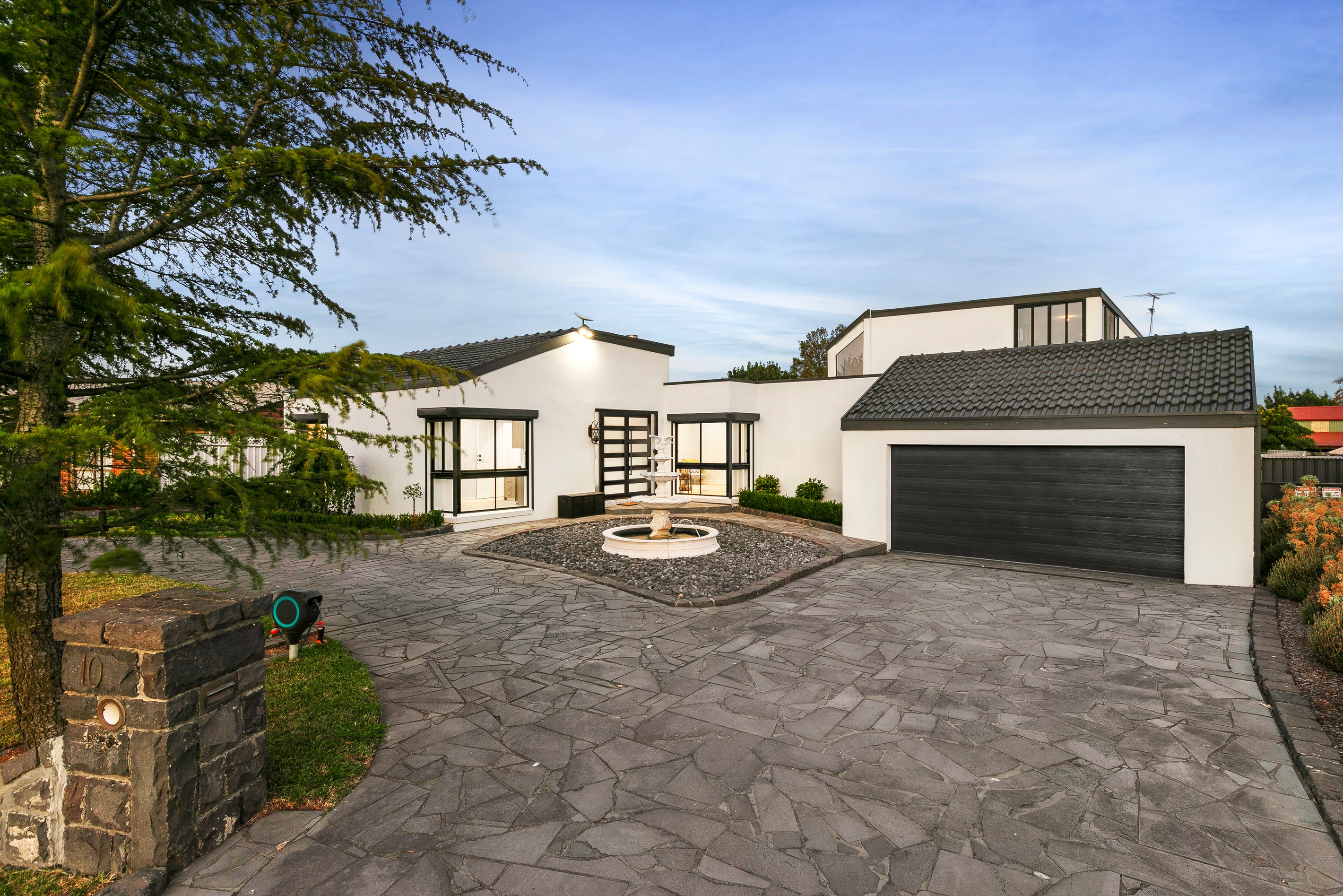 10 Mcnab Way, Greenvale, VIC 3059