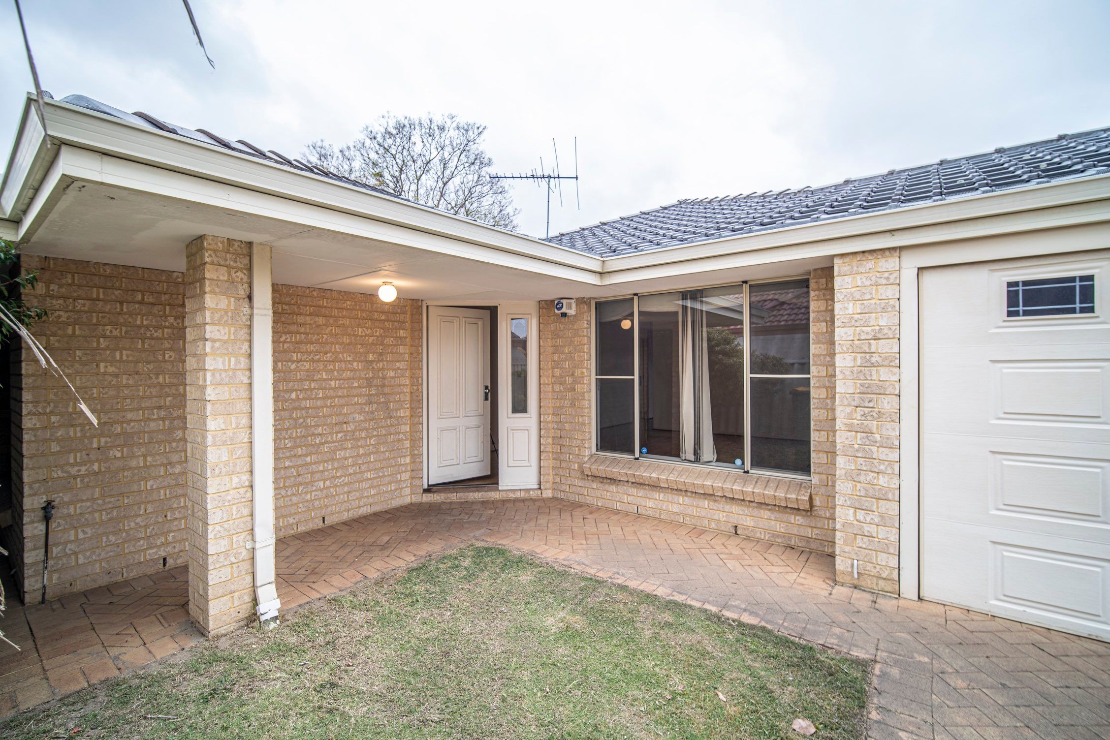 9 Selwyn Place, Rivervale, WA 6103