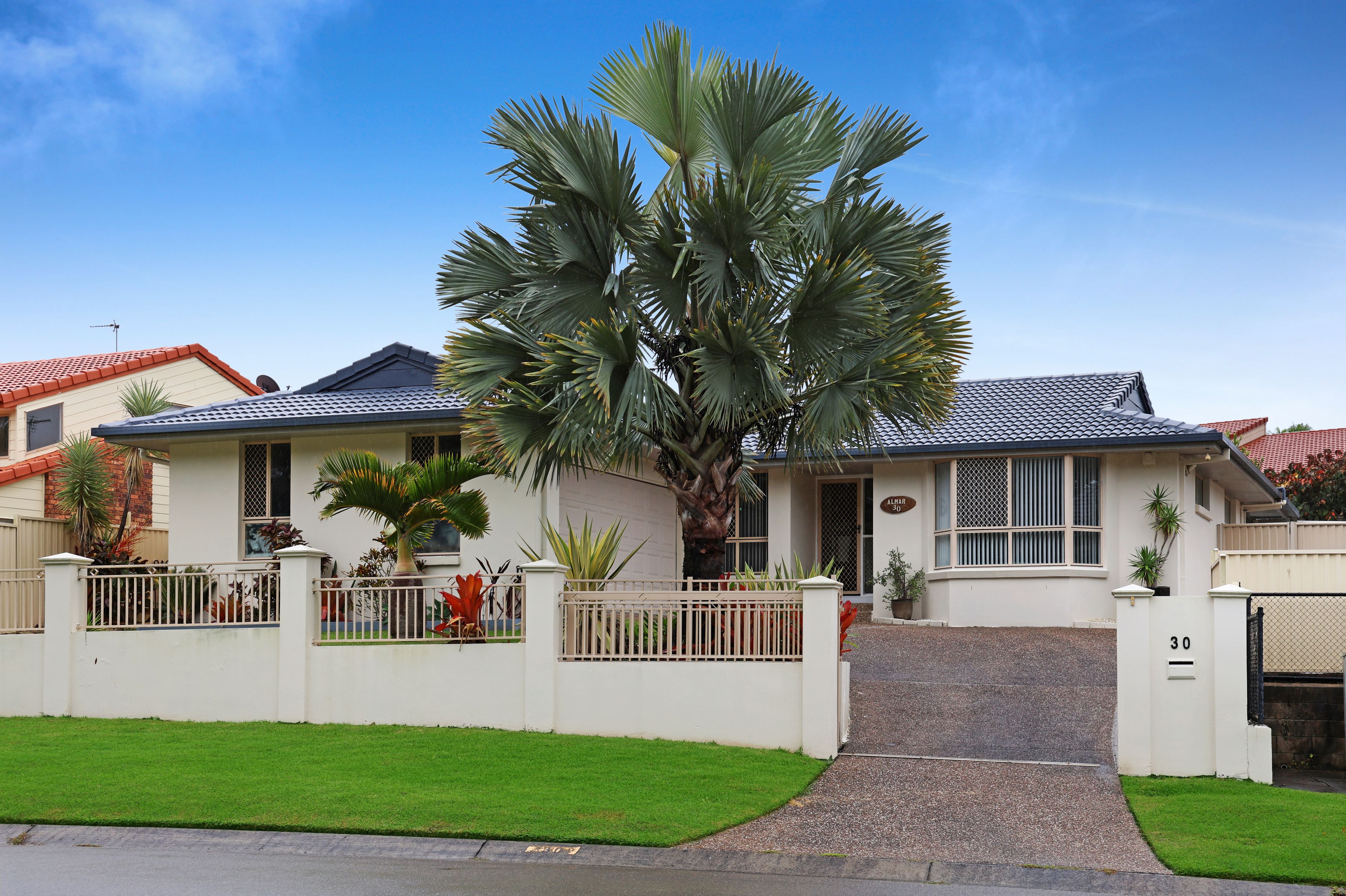 30 Clubhouse Drive, Arundel QLD 4214