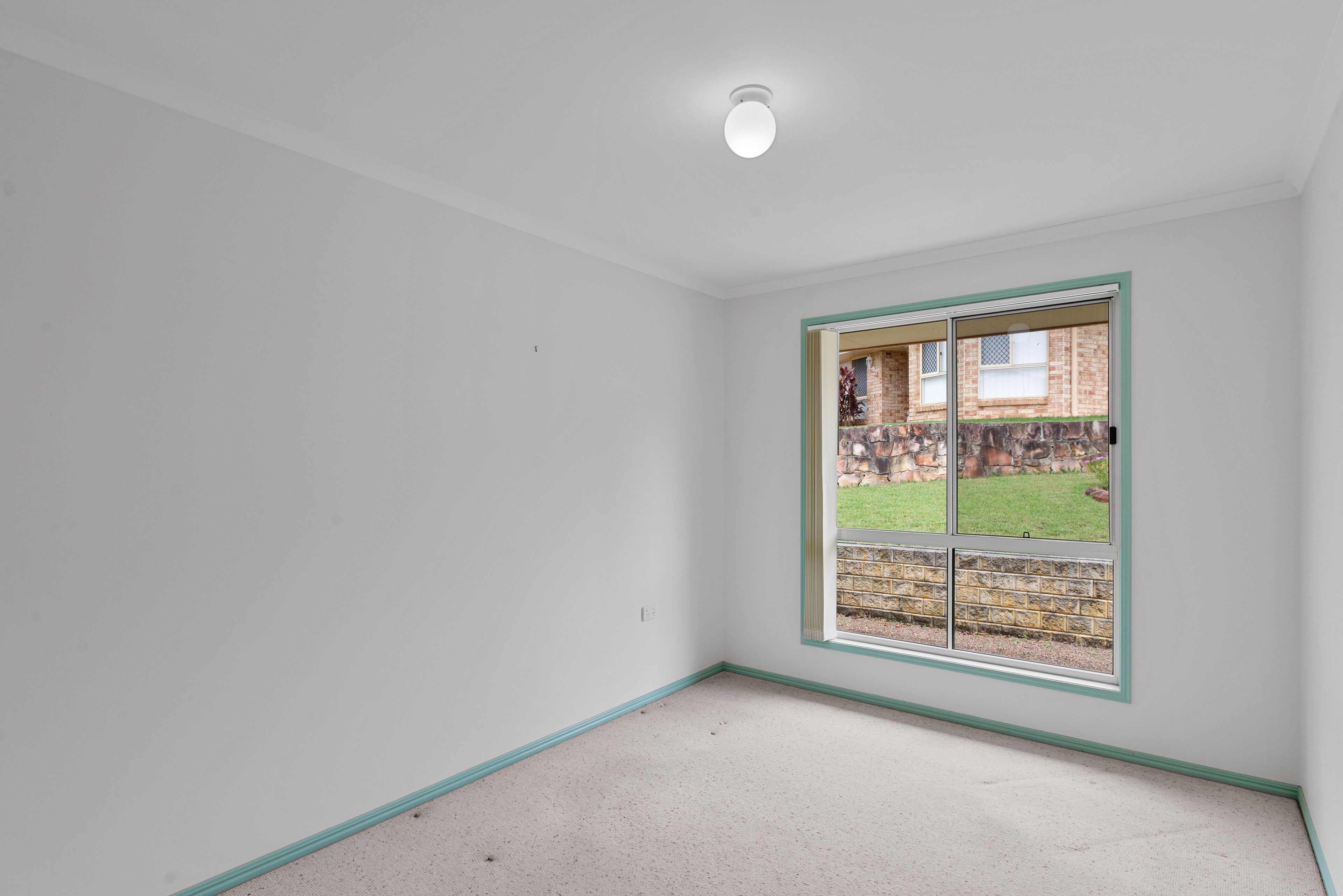 6 Colonial Court — photo 6 of 11