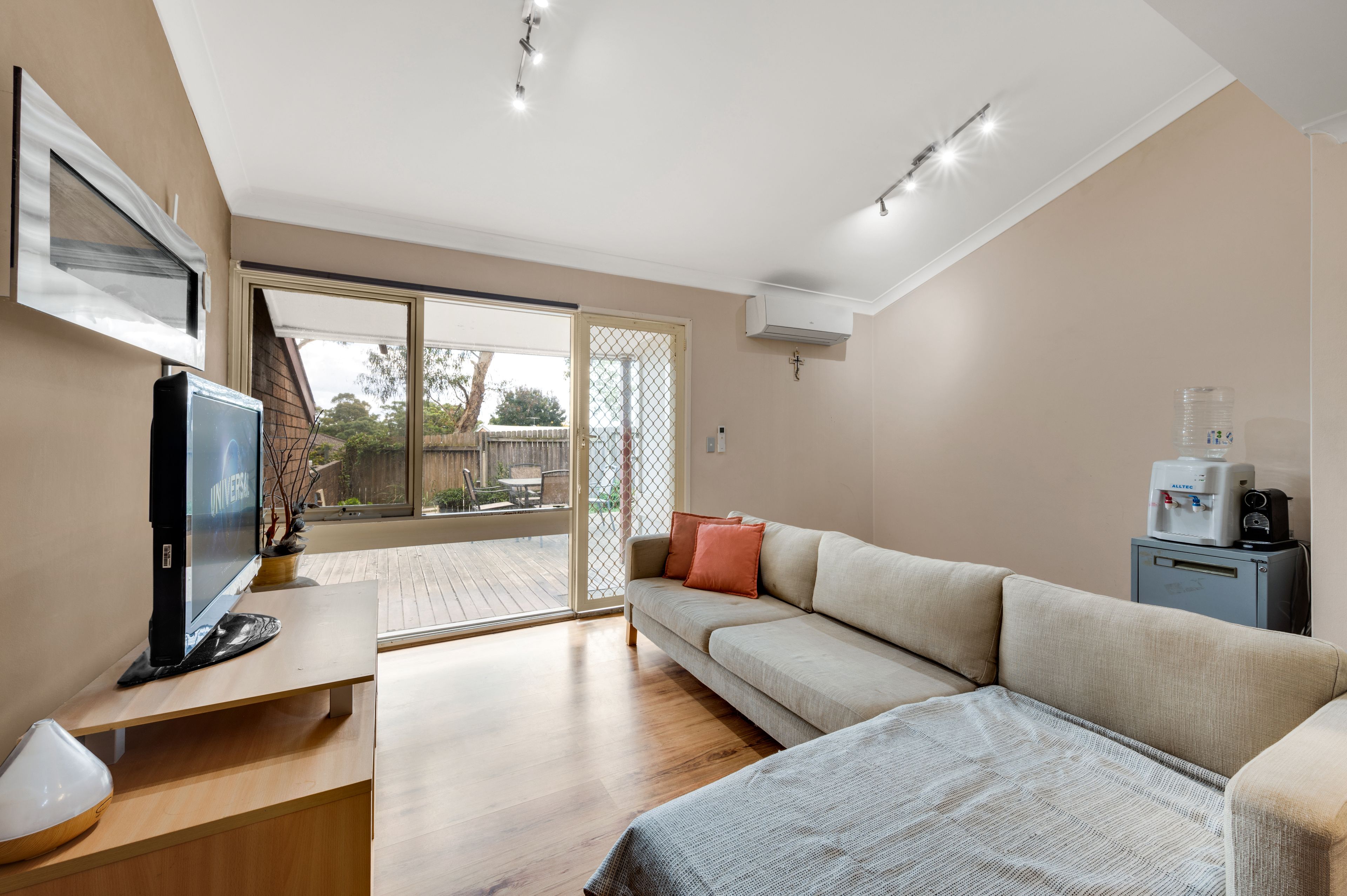 2/72 Campbellfield Avenue, Bradbury, NSW 2560