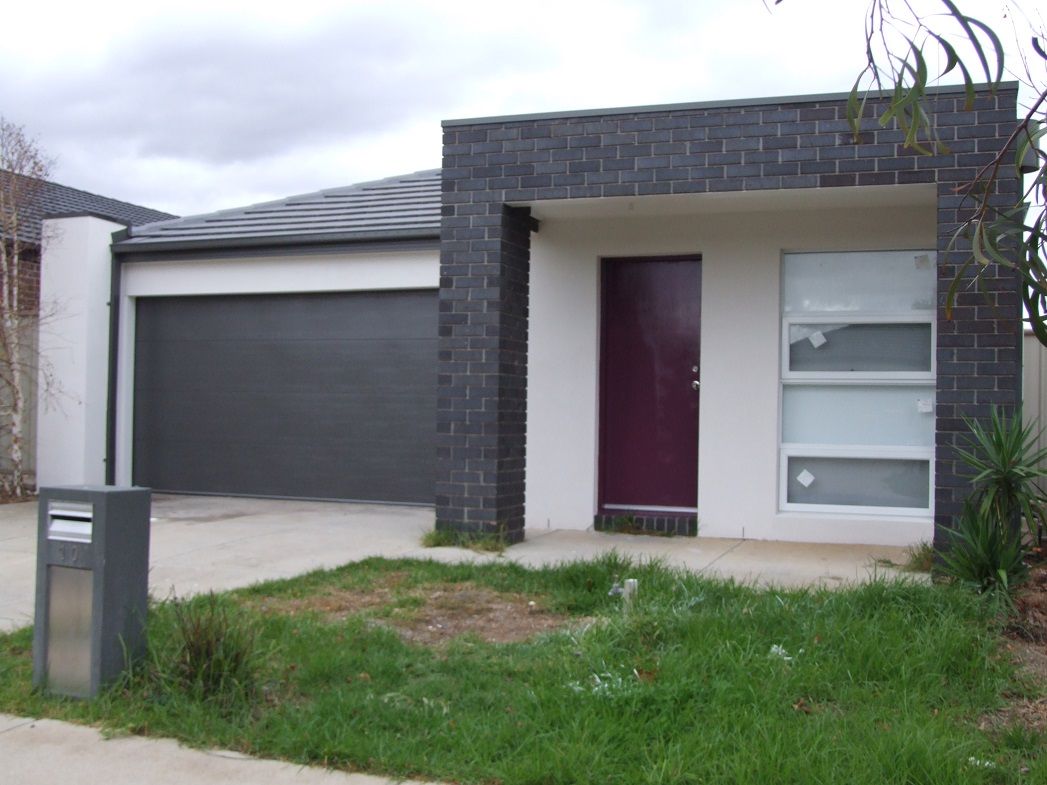 10 Clare Street, Brookfield, VIC 3338