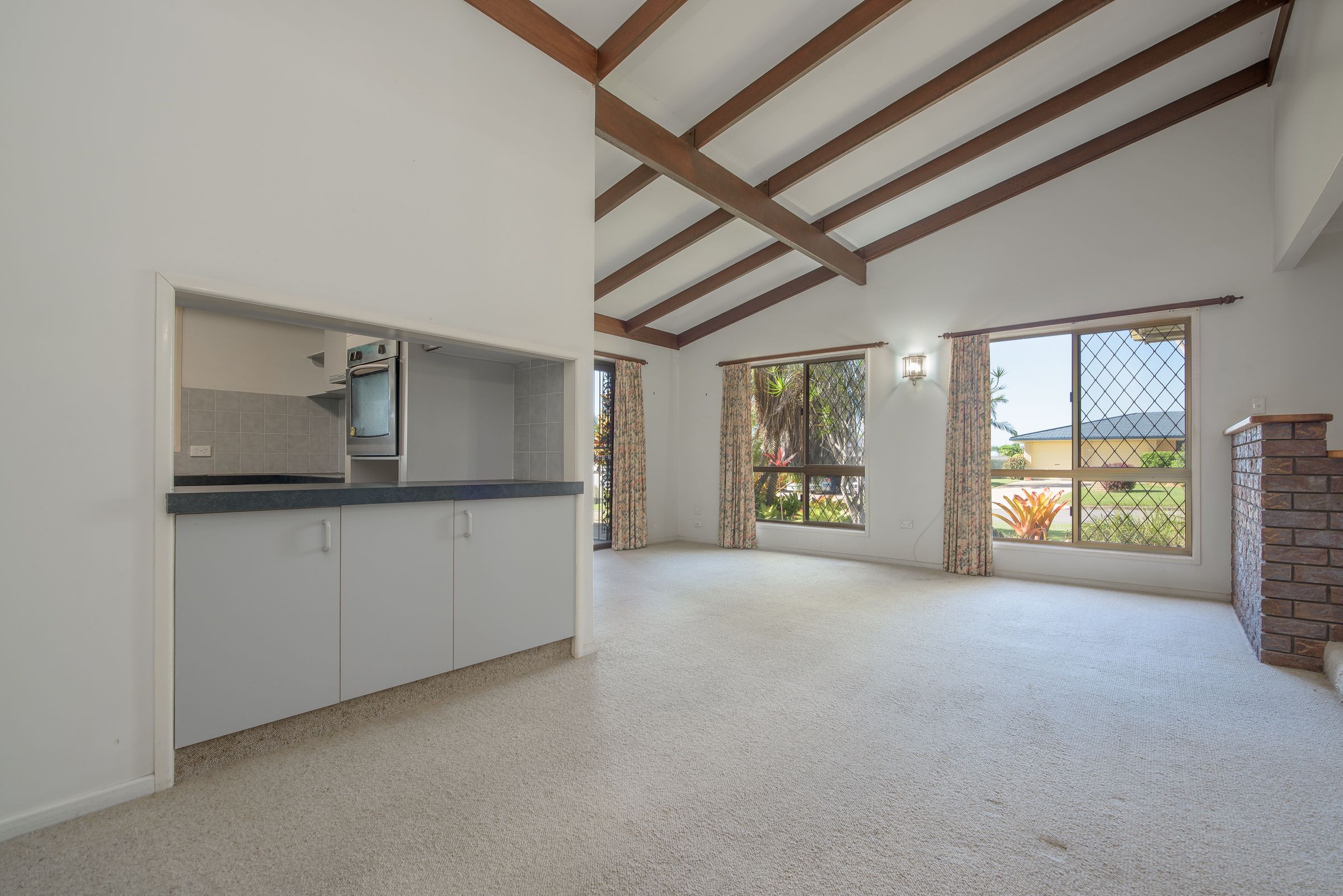 9 Mciver Road, Clinton, QLD 4680