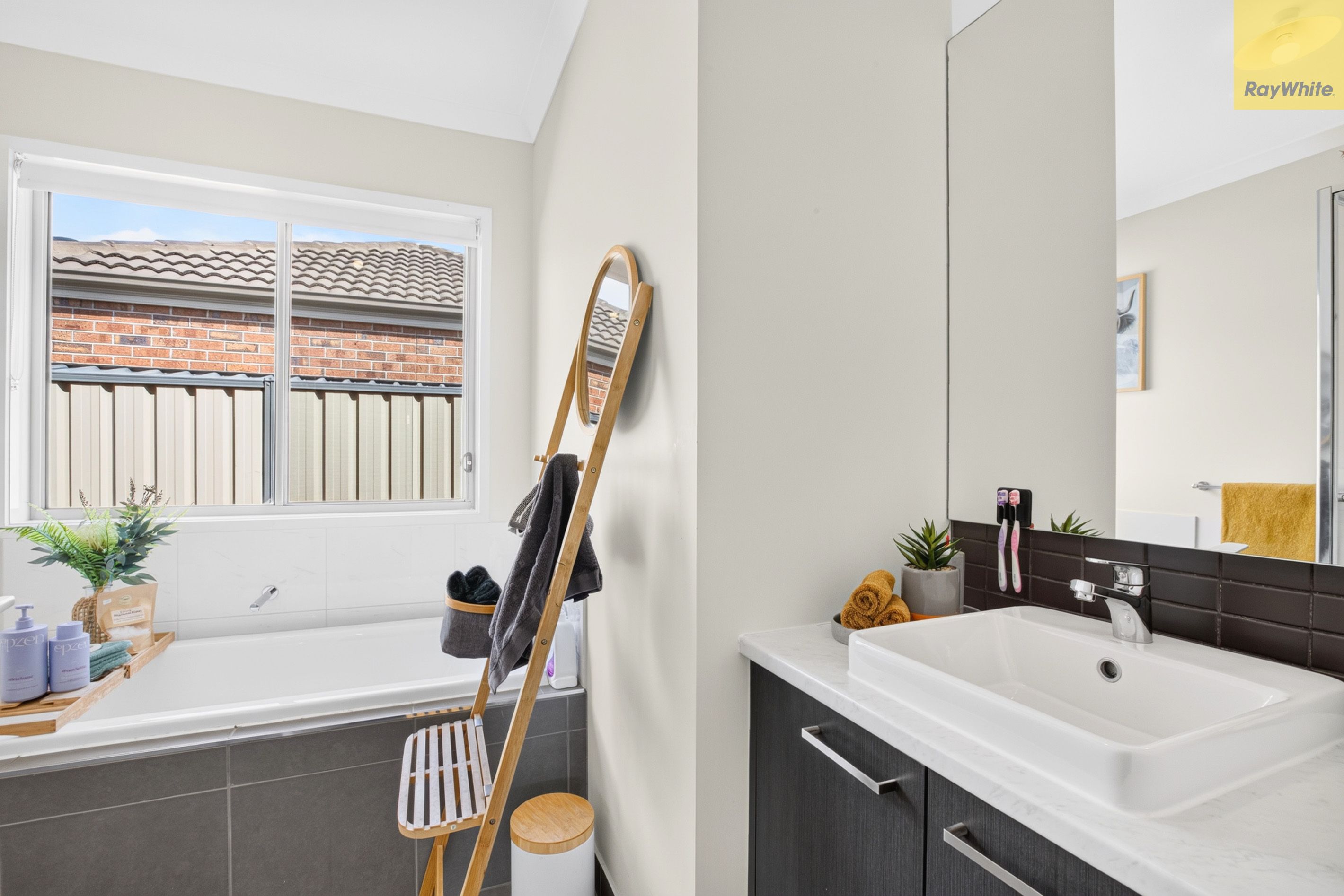7 Aranar Court — photo 10 of 18
