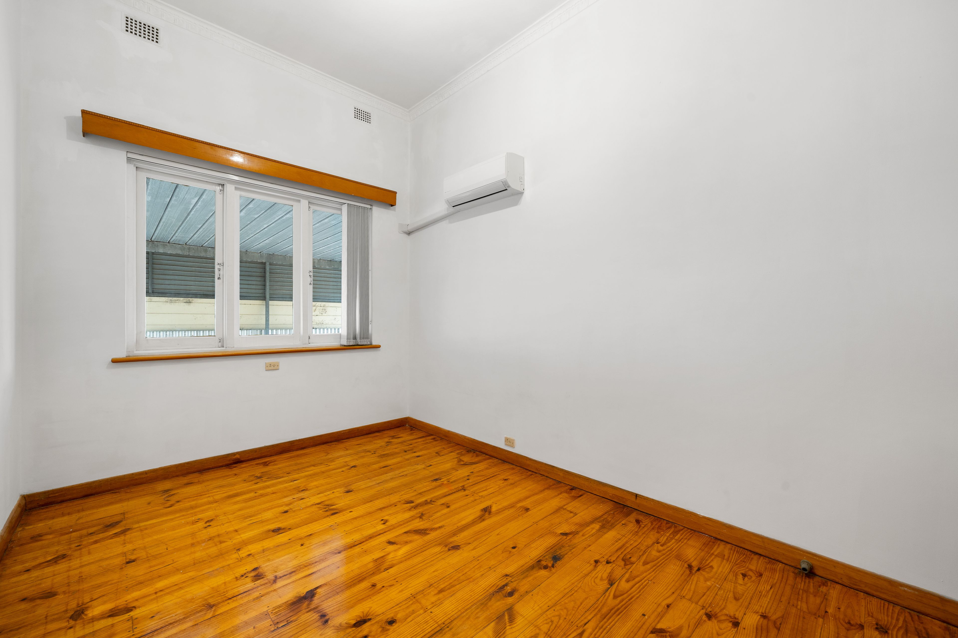 15 Penley Avenue — photo 8 of 18