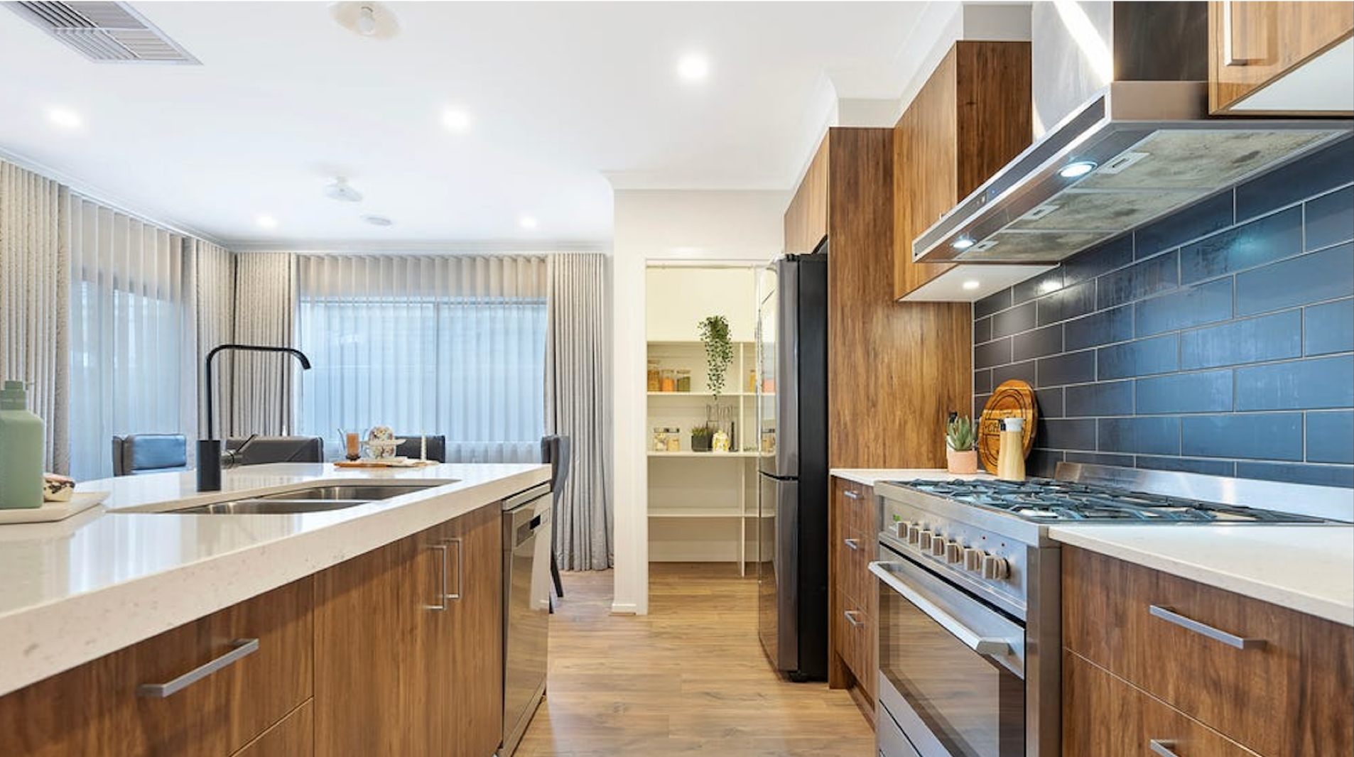 13 Kaduna Drive, Officer South, VIC 3809