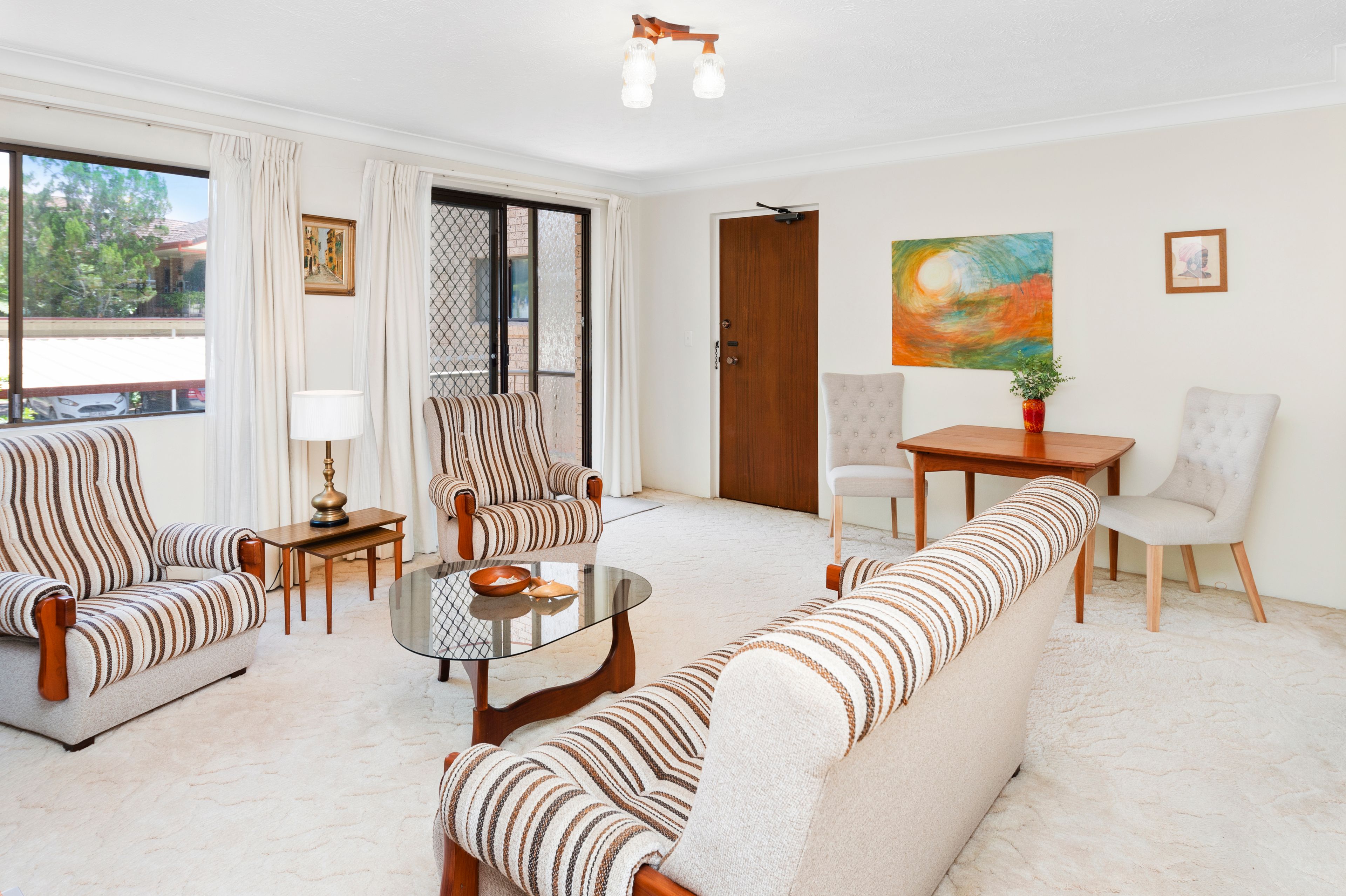 4/6 Lenneberg Street, Southport, QLD 4215