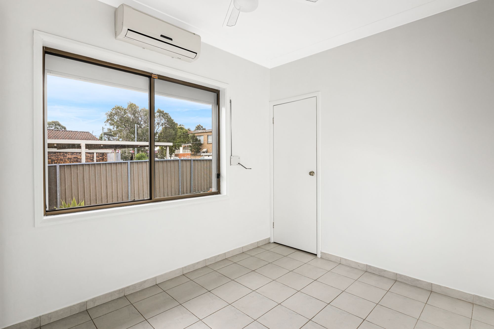 48 Oleander Street — photo 8 of 11