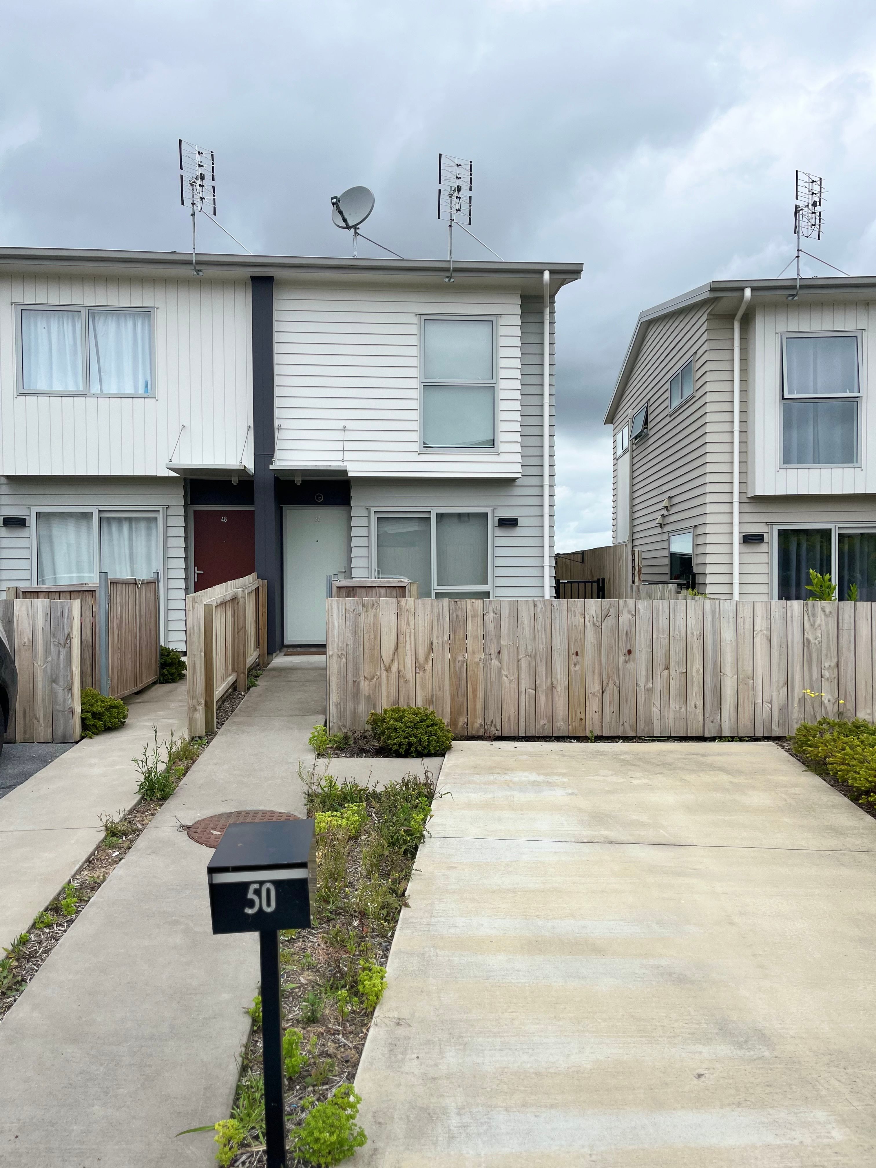 50 Matawhanga Drive, Wattle Downs, Manukau City 2103 Leased House