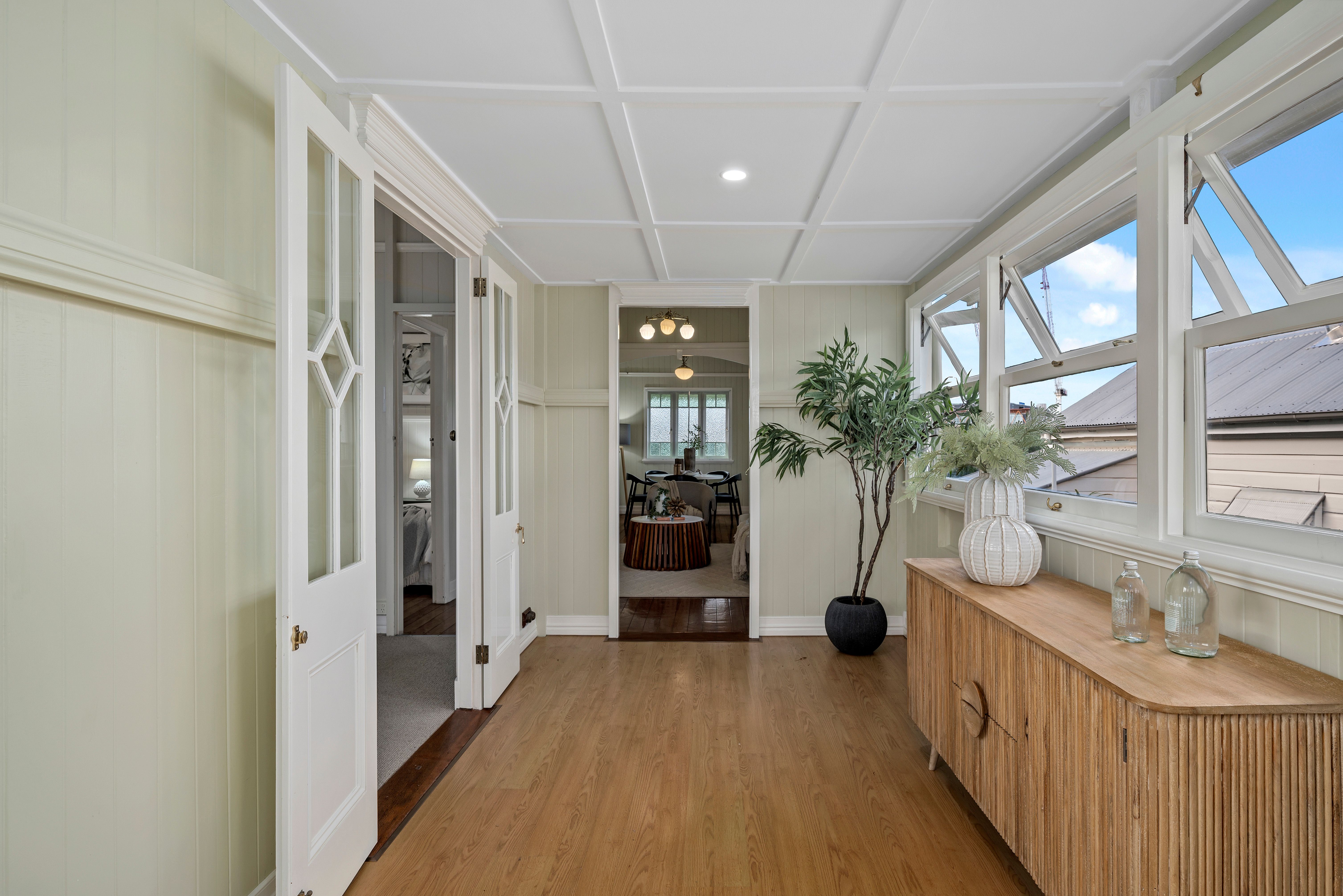 28 Young Street — photo 14 of 26