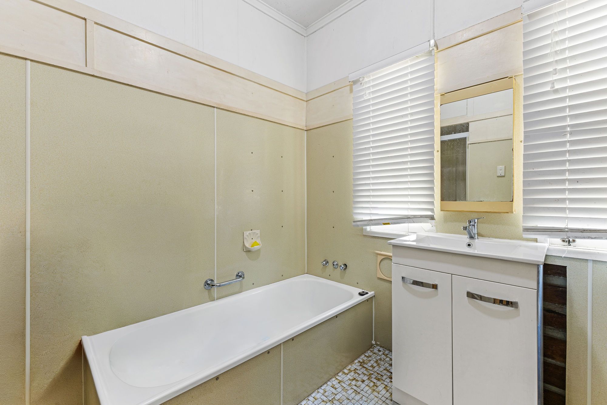 40 Belvedere Street — photo 9 of 12