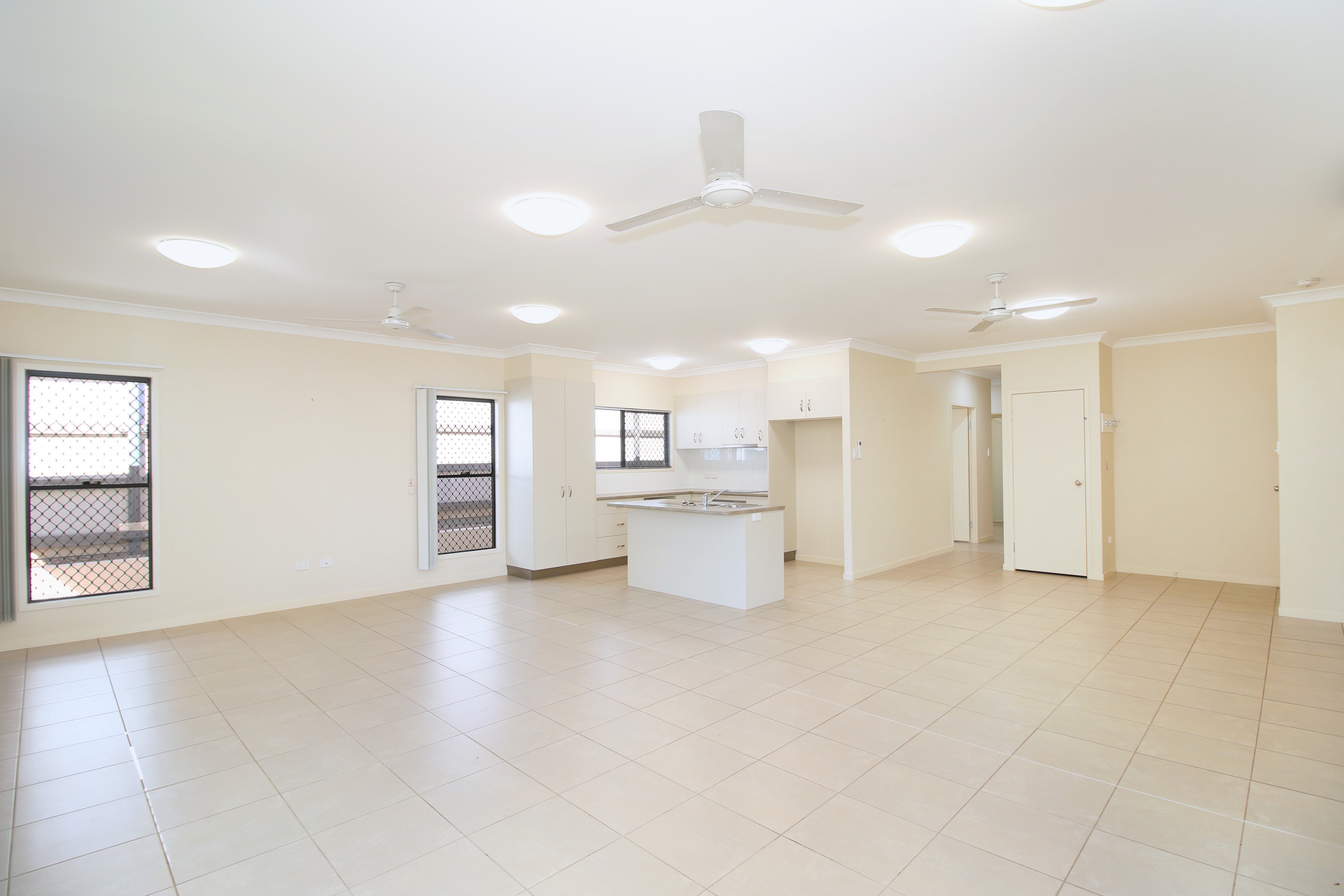 9 Fellowship Place, Rasmussen, QLD 4815