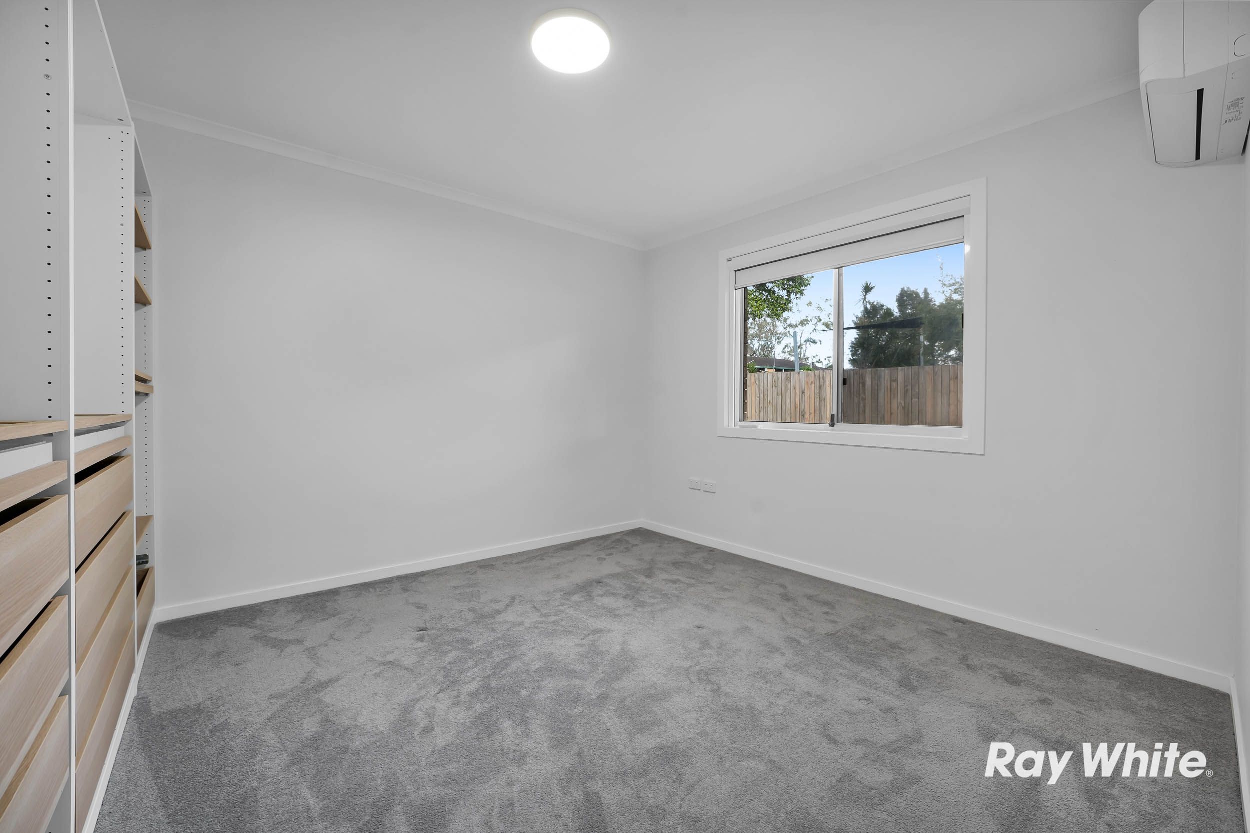 31 Satinwood Street — photo 12 of 29
