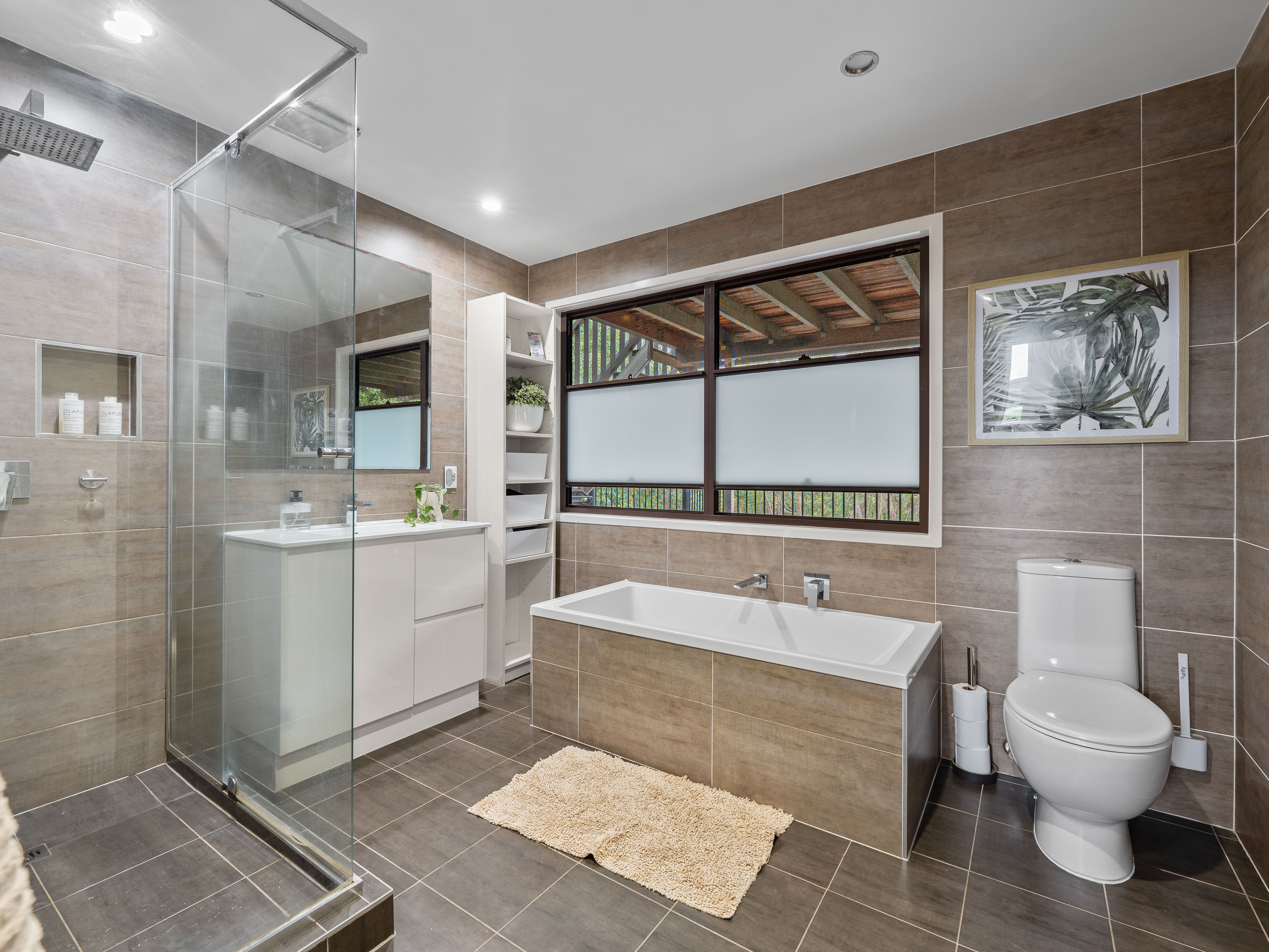 54 Caesar Road — photo 8 of 21