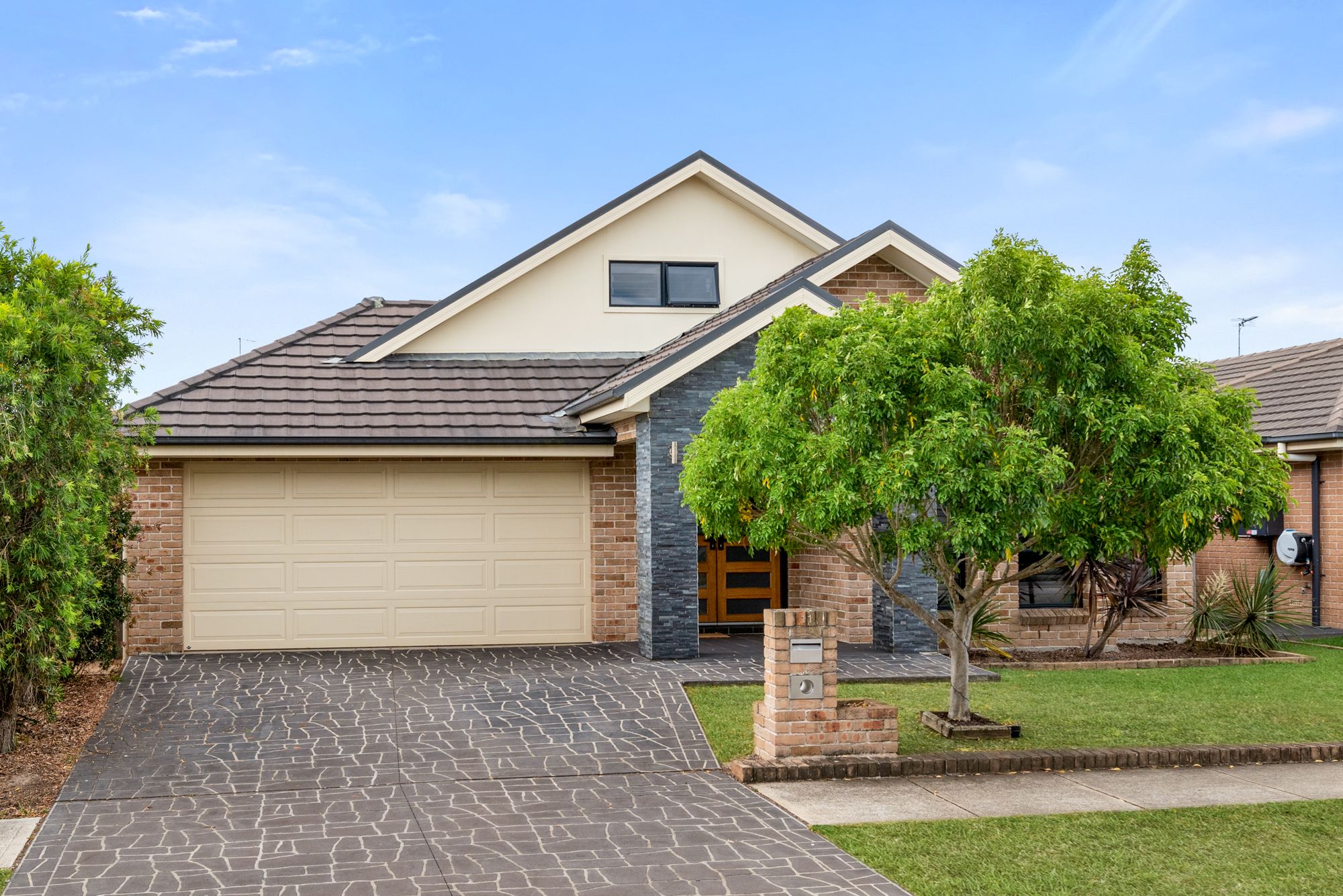 11 Minorca Circuit, Spring Farm NSW 2570