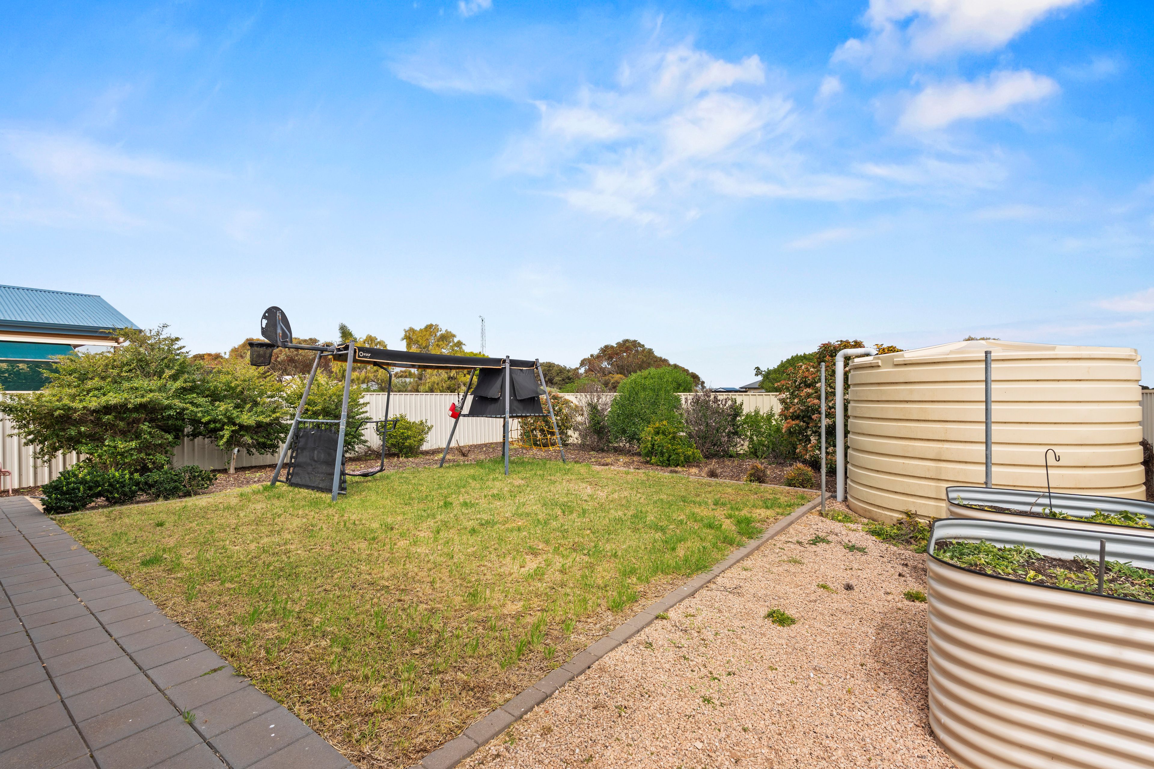 27 Kassa Road — photo 19 of 20