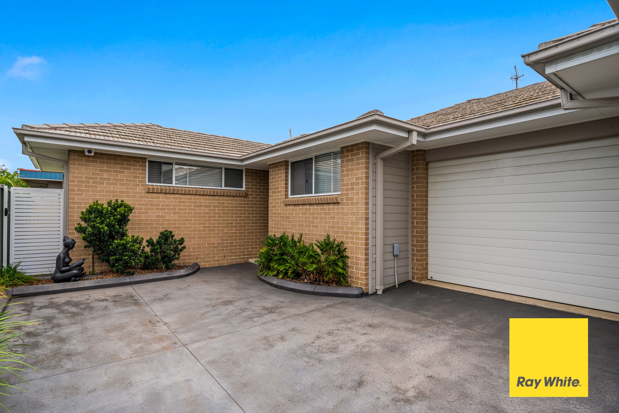 3/8 Osborne Avenue, Umina Beach, NSW 2257