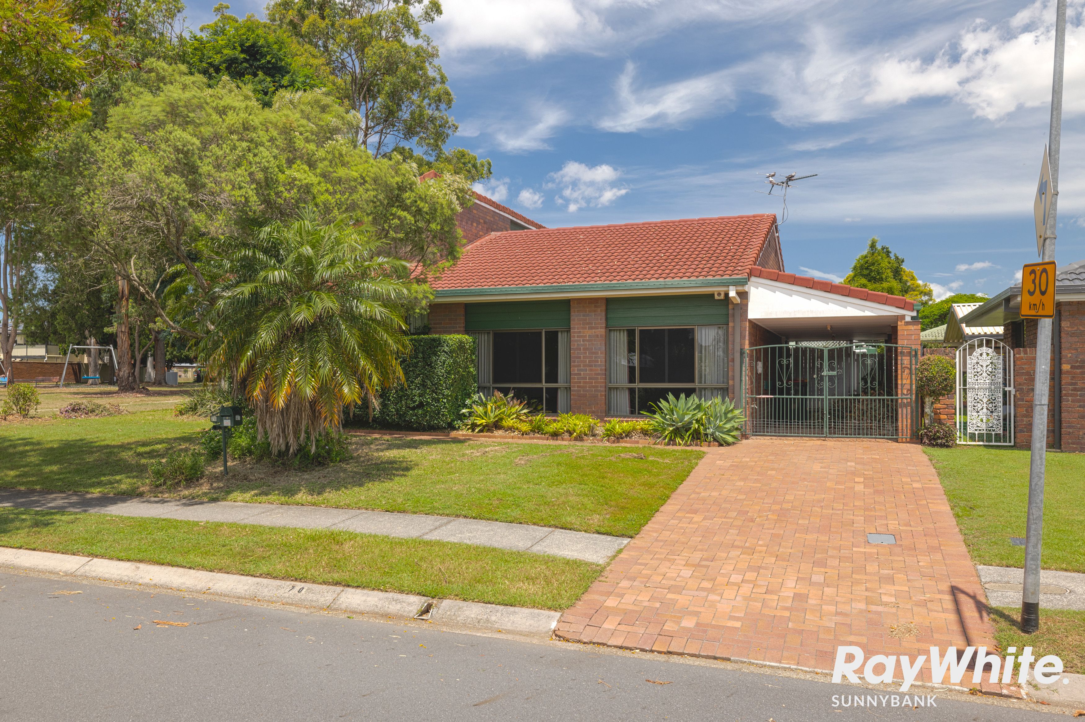 70 Peppercorn Street, Sunnybank Hills, QLD 4109