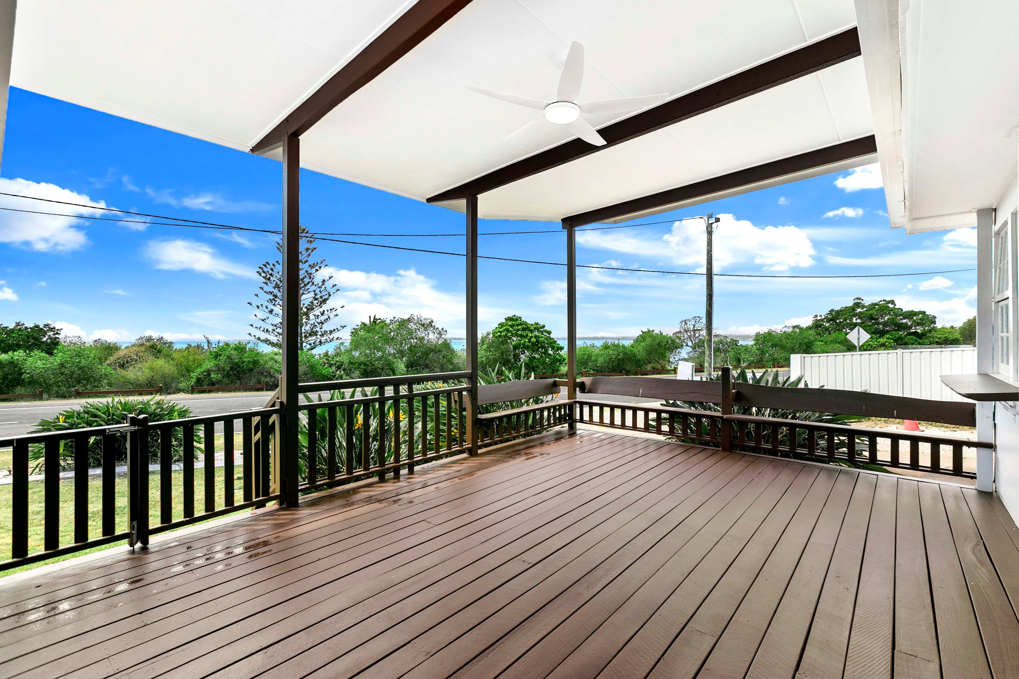 93 Esplanade, Point Vernon, QLD 4655