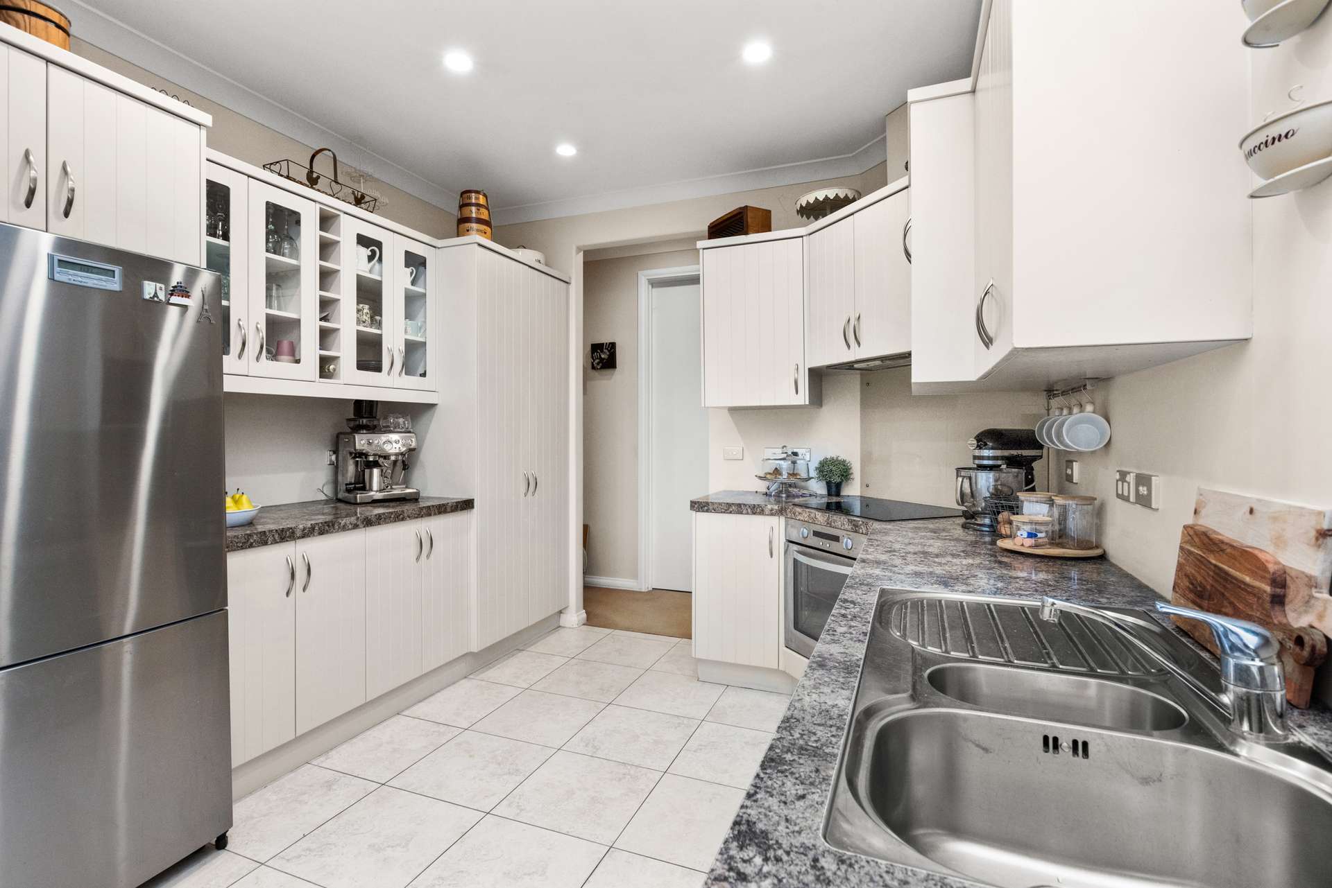 19 Heynes Place photo 5