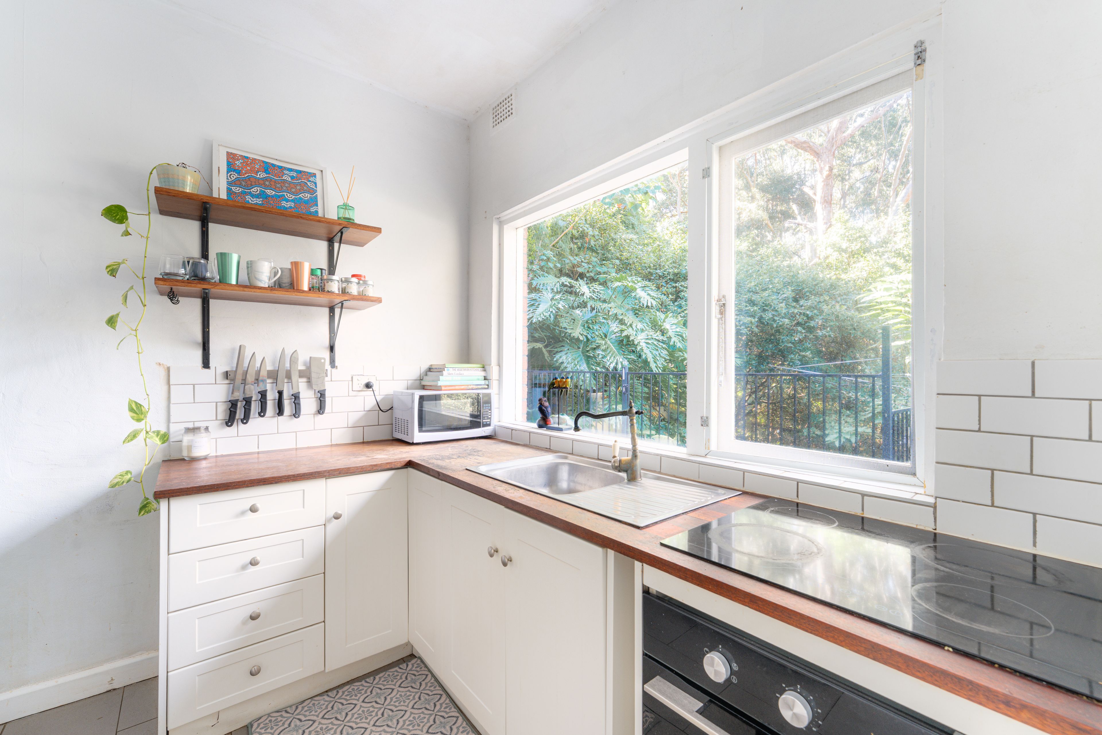 61 Stephen Drive — photo 6 of 13
