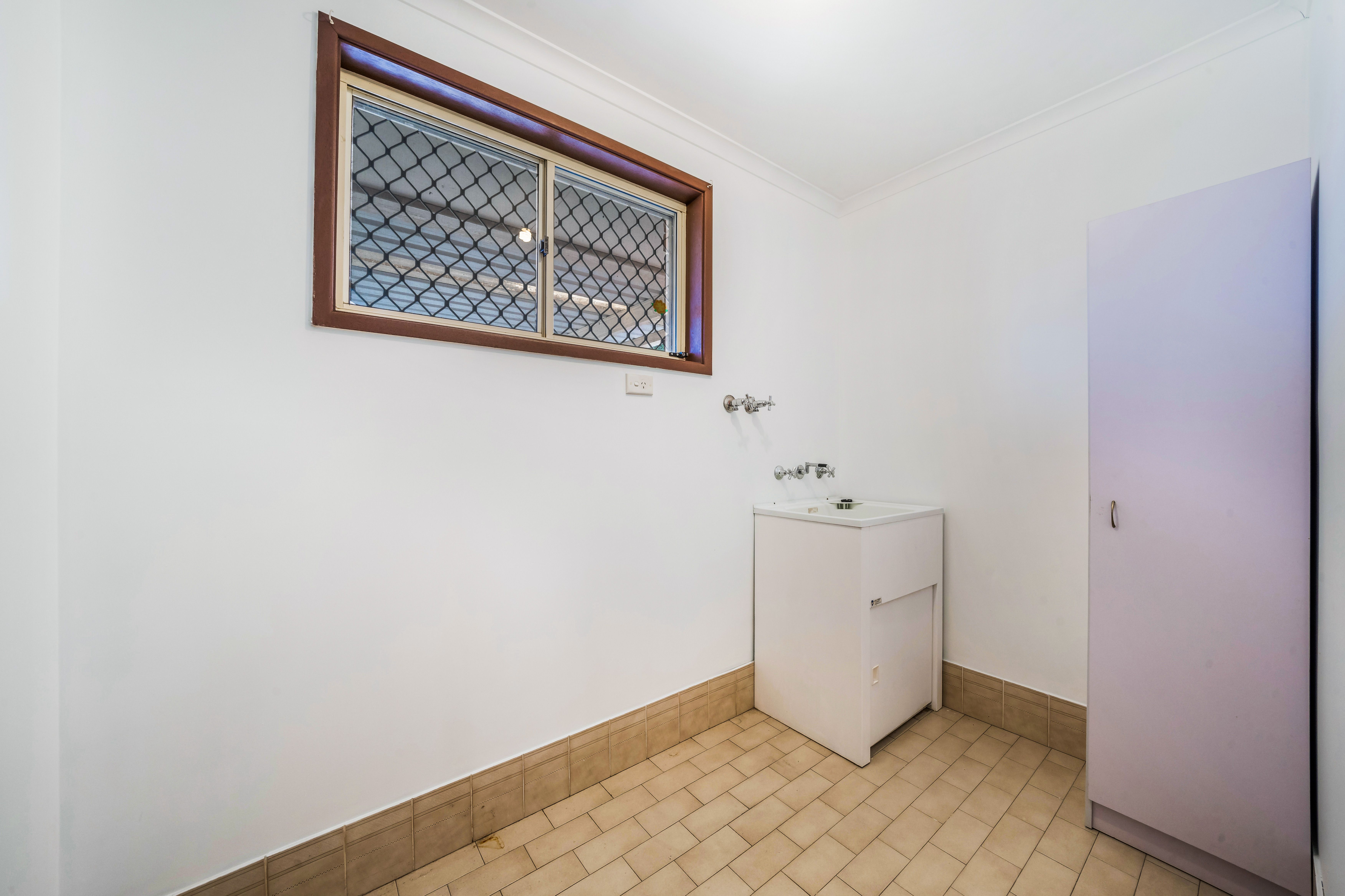 8 Flinders Crescent — photo 20 of 23