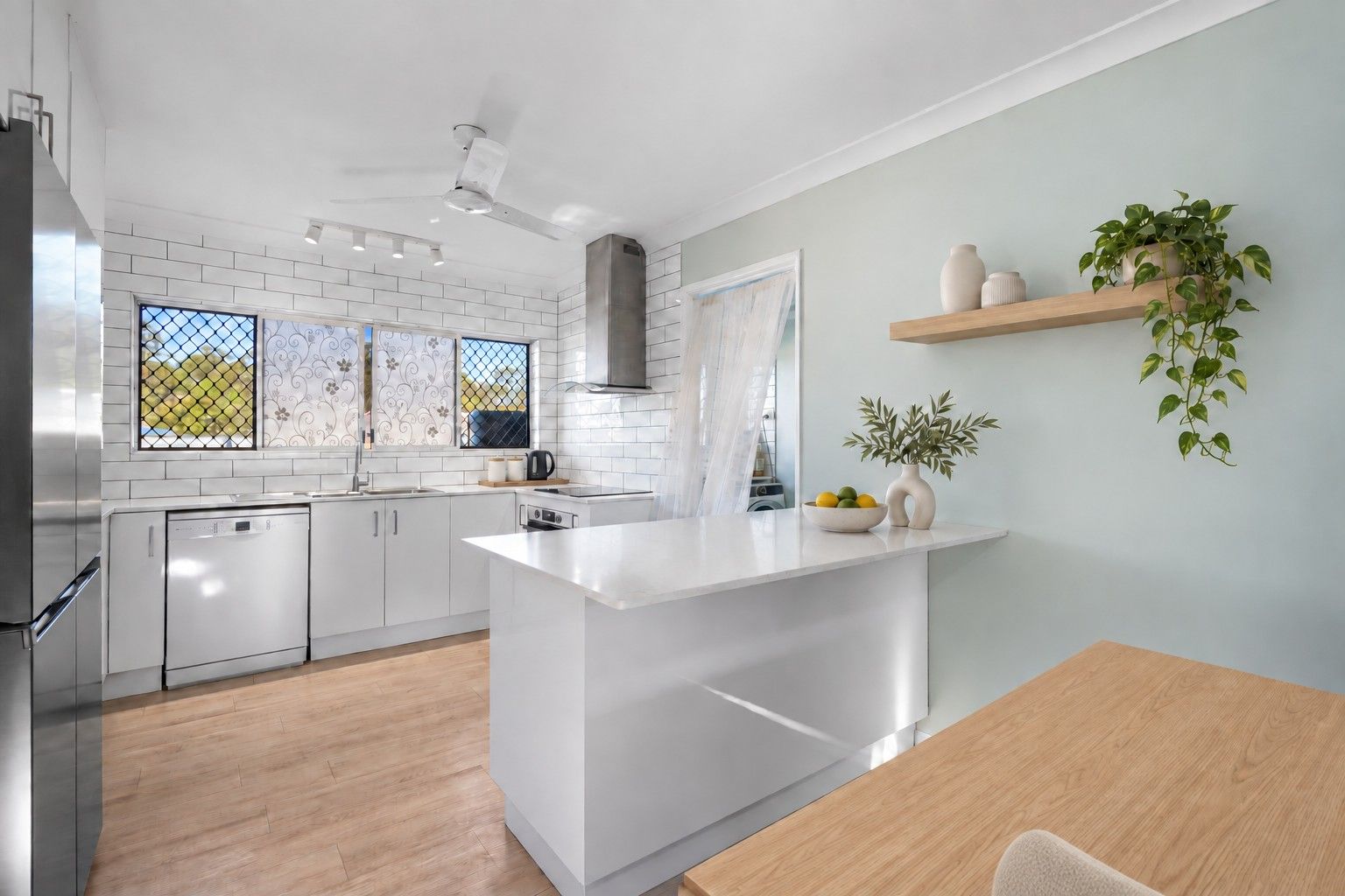 39 Starling Street, Loganlea, QLD 4131