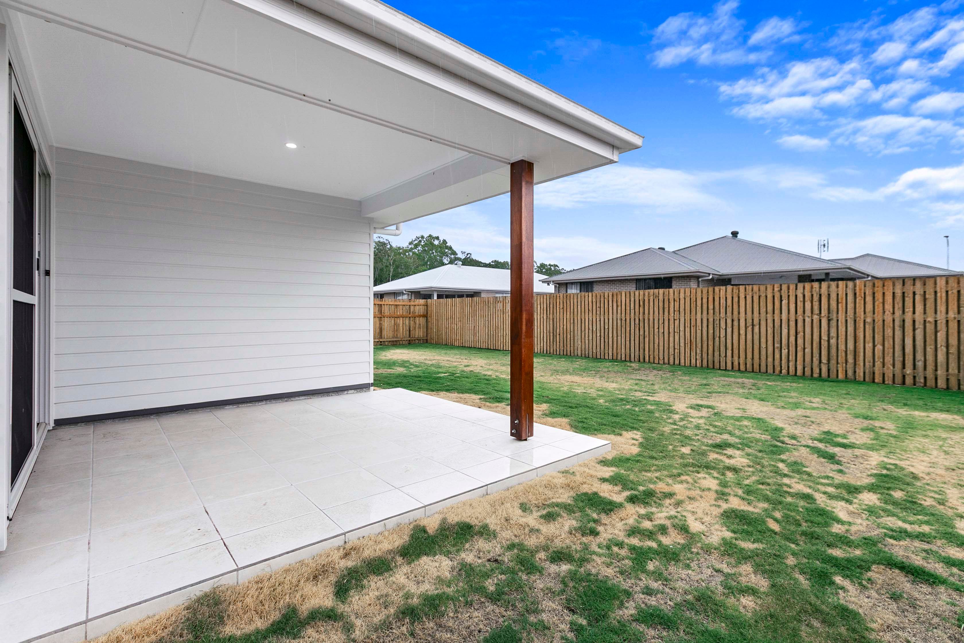 6 Grassbird Circuit, Wondunna, QLD 4655