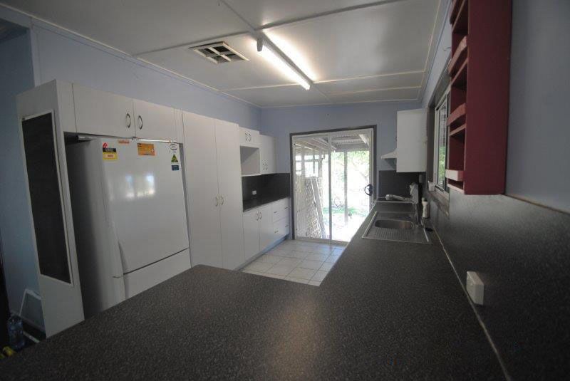 1 Yew Street, Barcaldine, QLD 4725