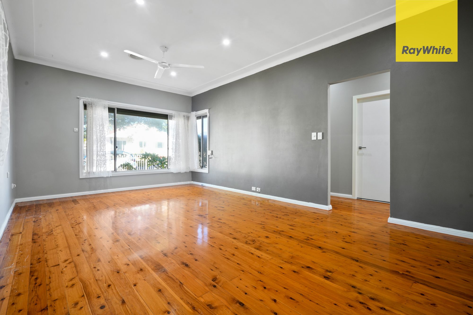 27 Thompson Avenue, St Marys, NSW 2760