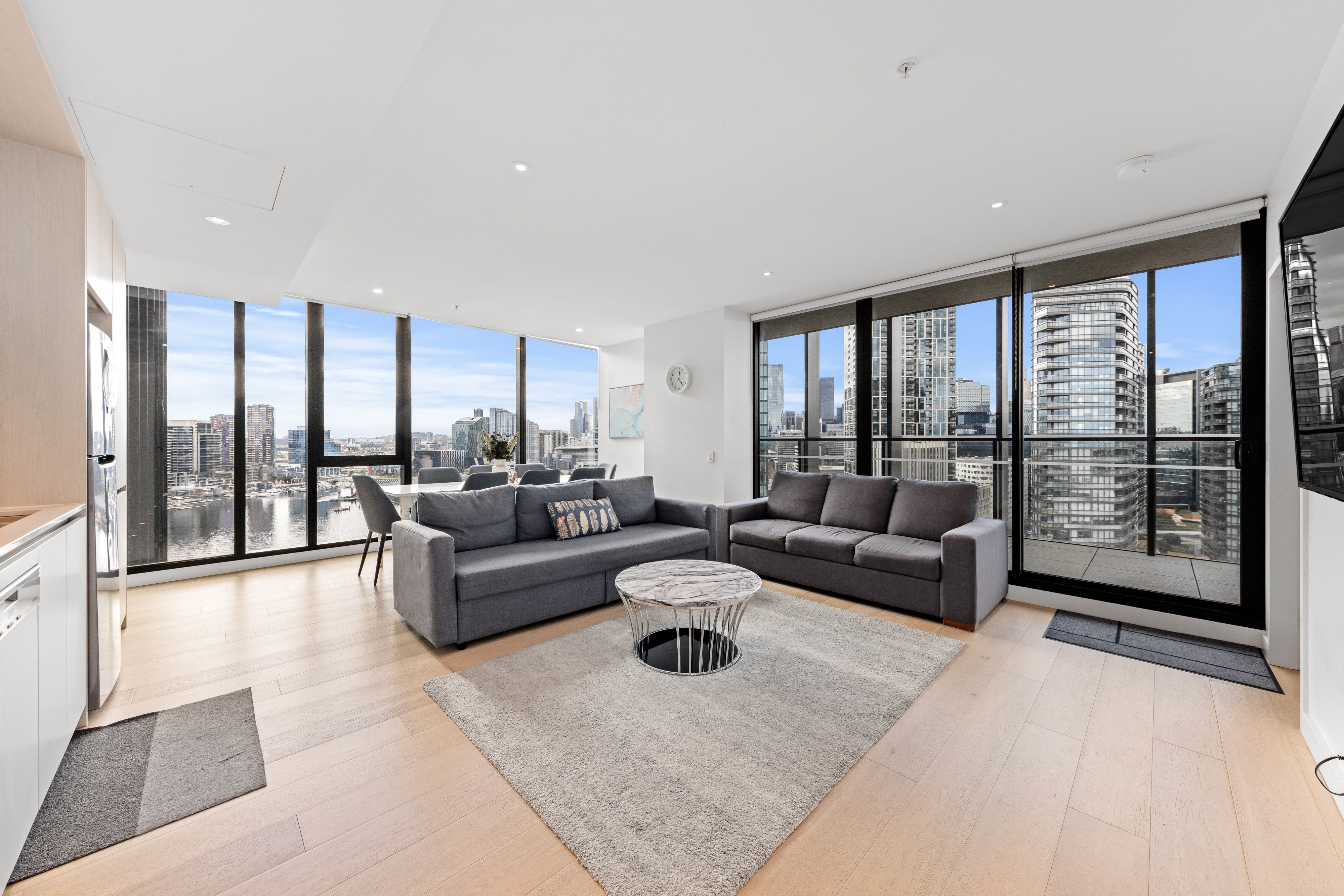 1709/915 Collins Street, Docklands, VIC 3008