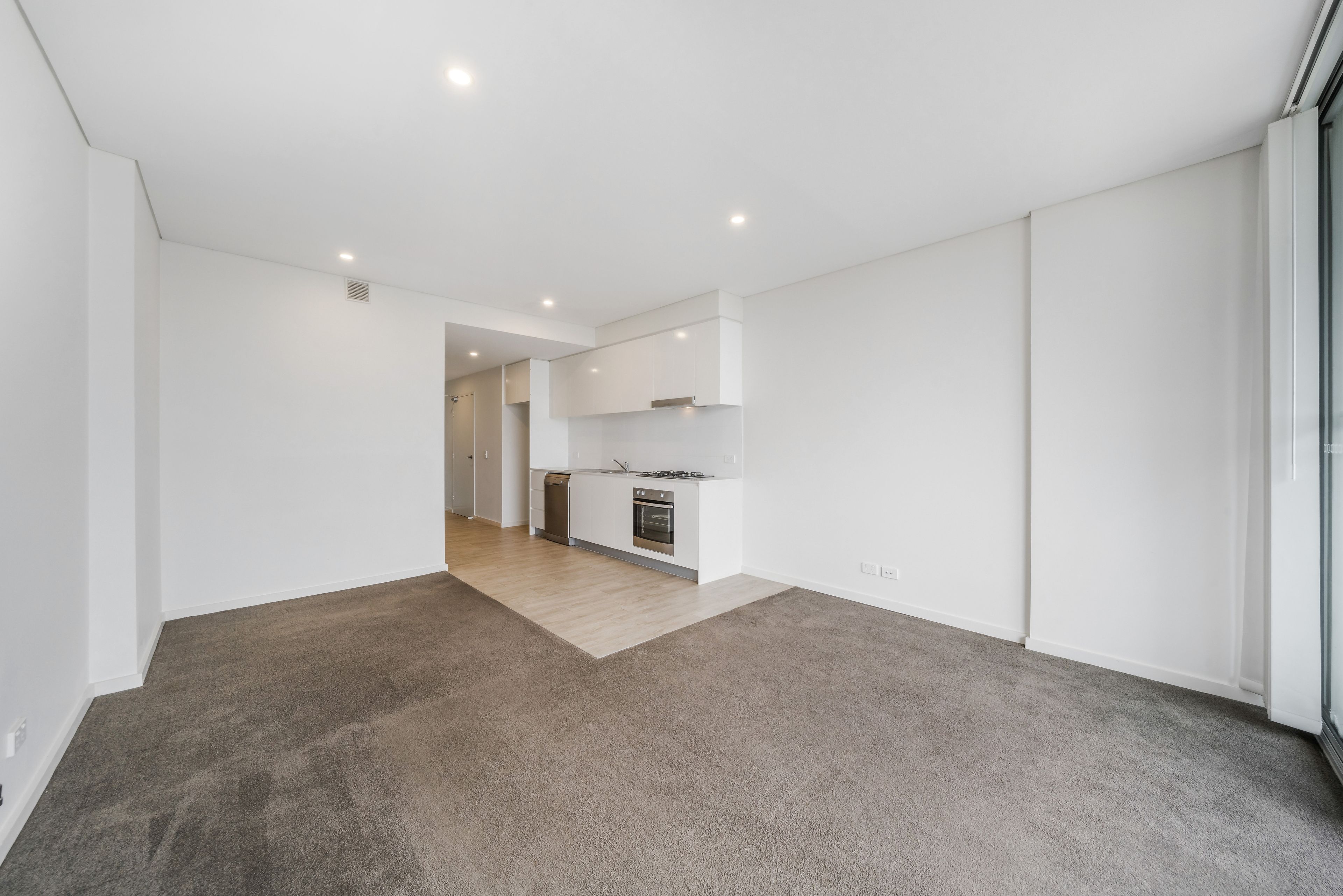 63/57-59 Lachlan Street — photo 4 of 14