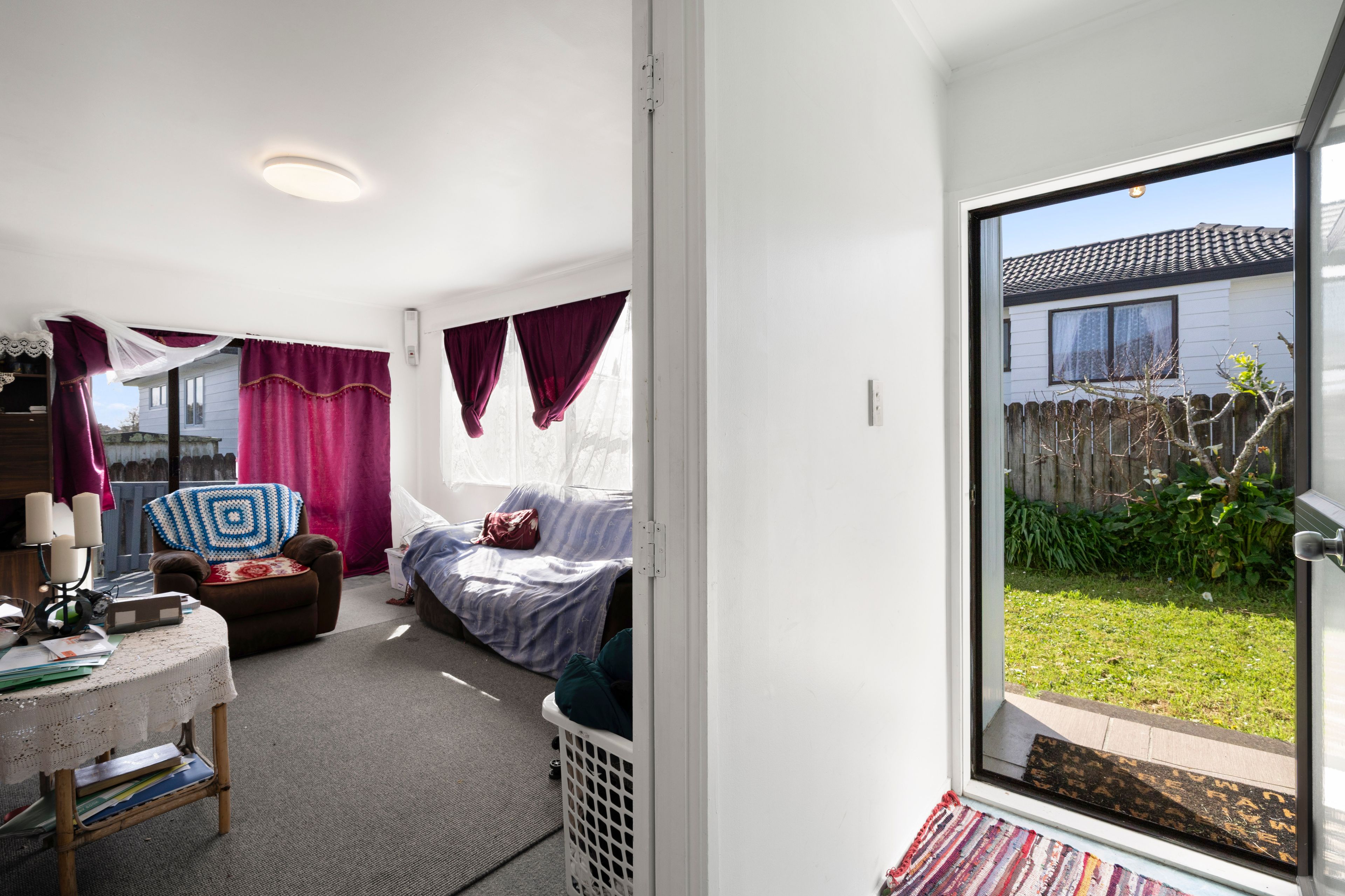 2/12 Silver Creek Road, Weymouth, Manukau City
