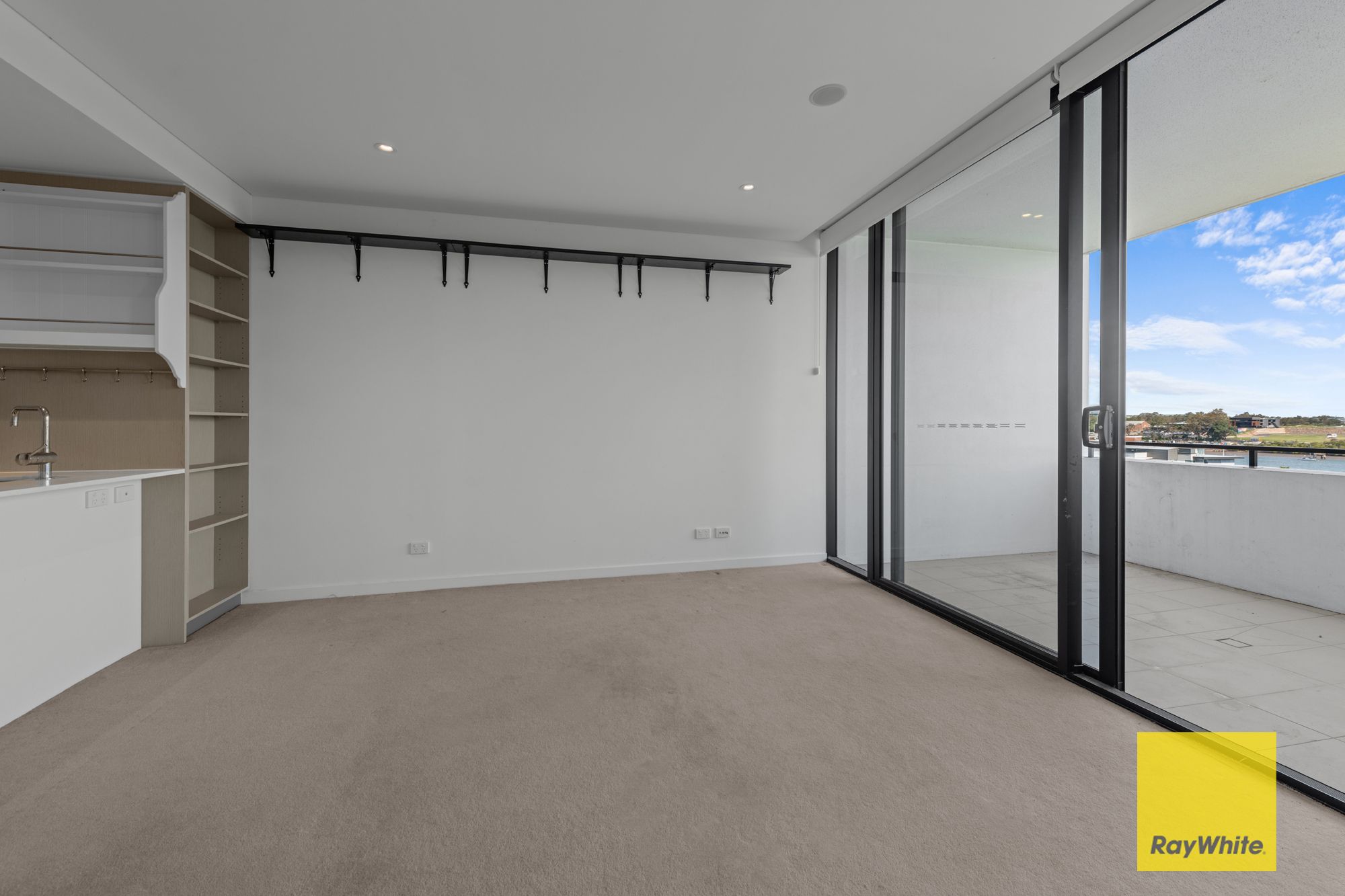 10811/320 Macarthur Avenue, Hamilton, QLD 4007 Apartment for Rent