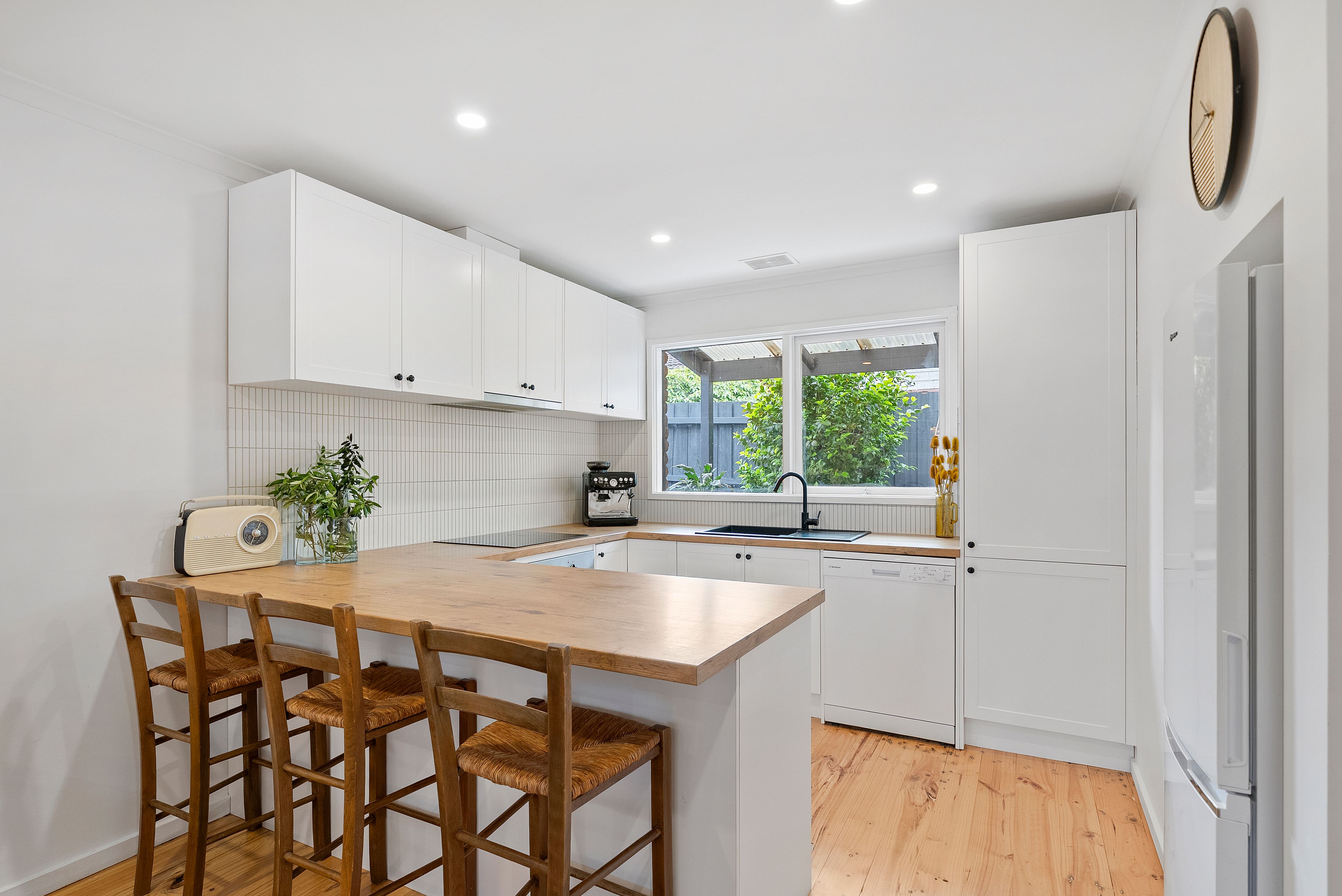 4/10 Veronica Street — photo 6 of 18
