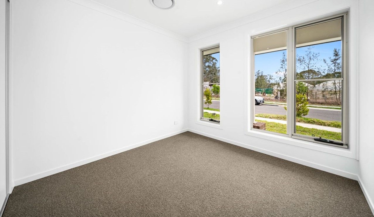 17 Colt Street — photo 8 of 11