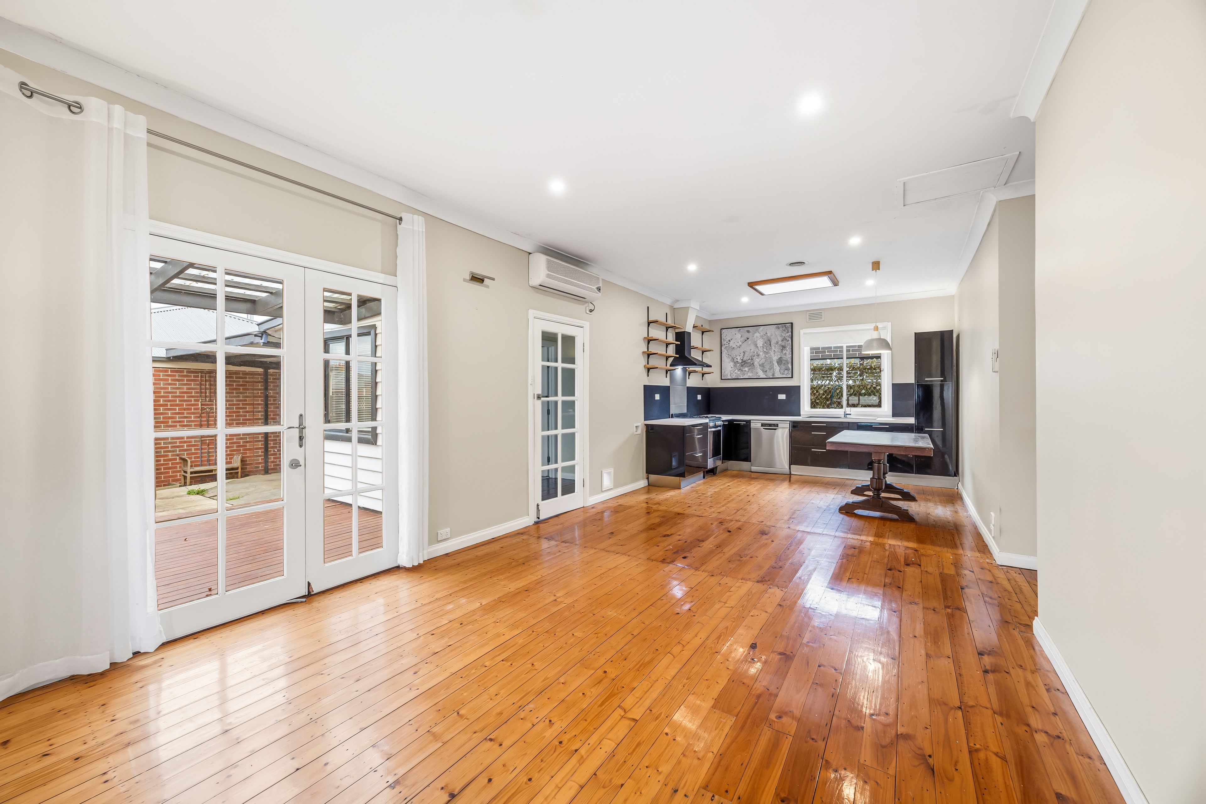 7 Alfred Street — photo 3 of 15
