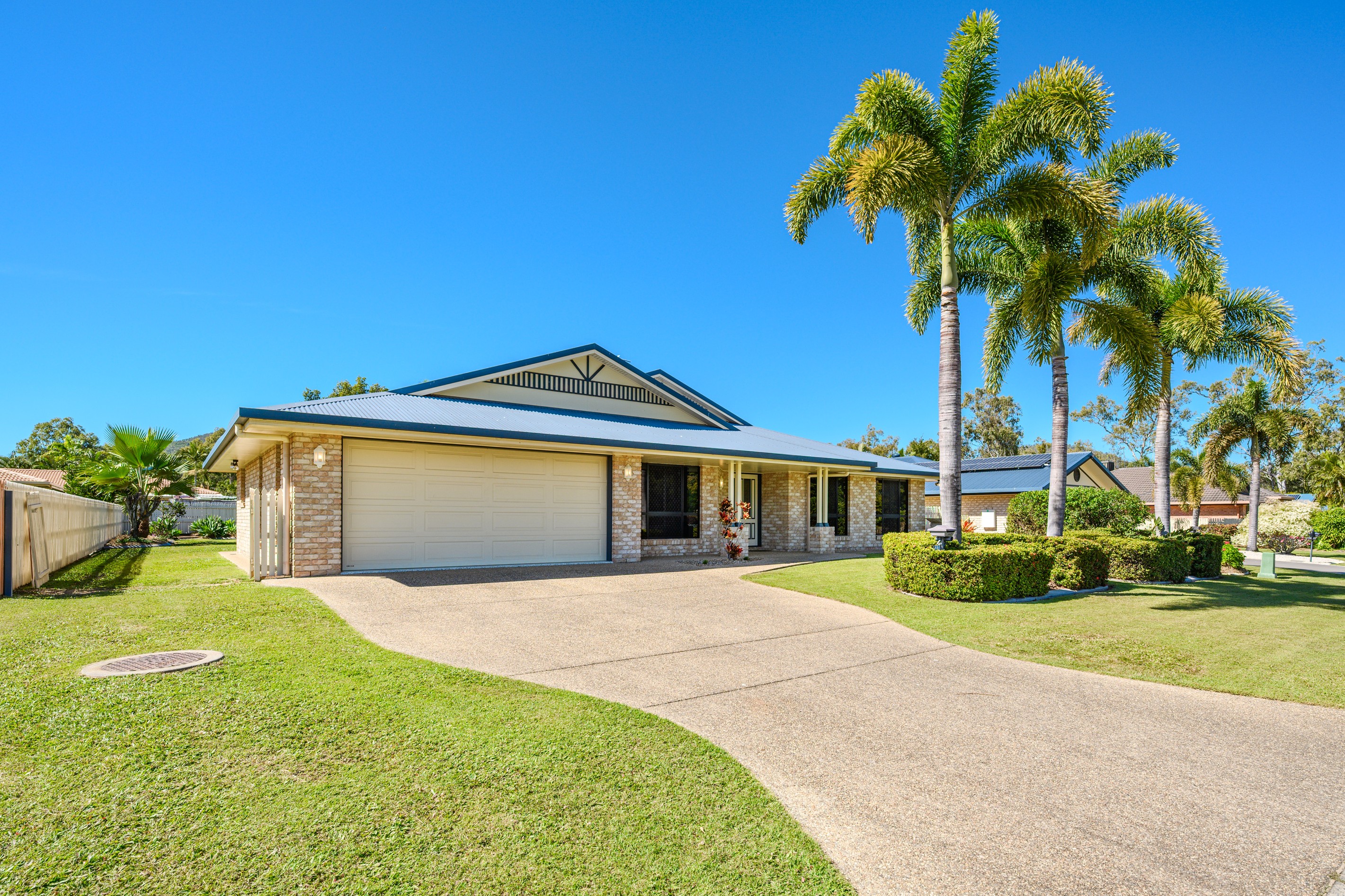 23 Harris Crescent, Norman Gardens, QLD 4701