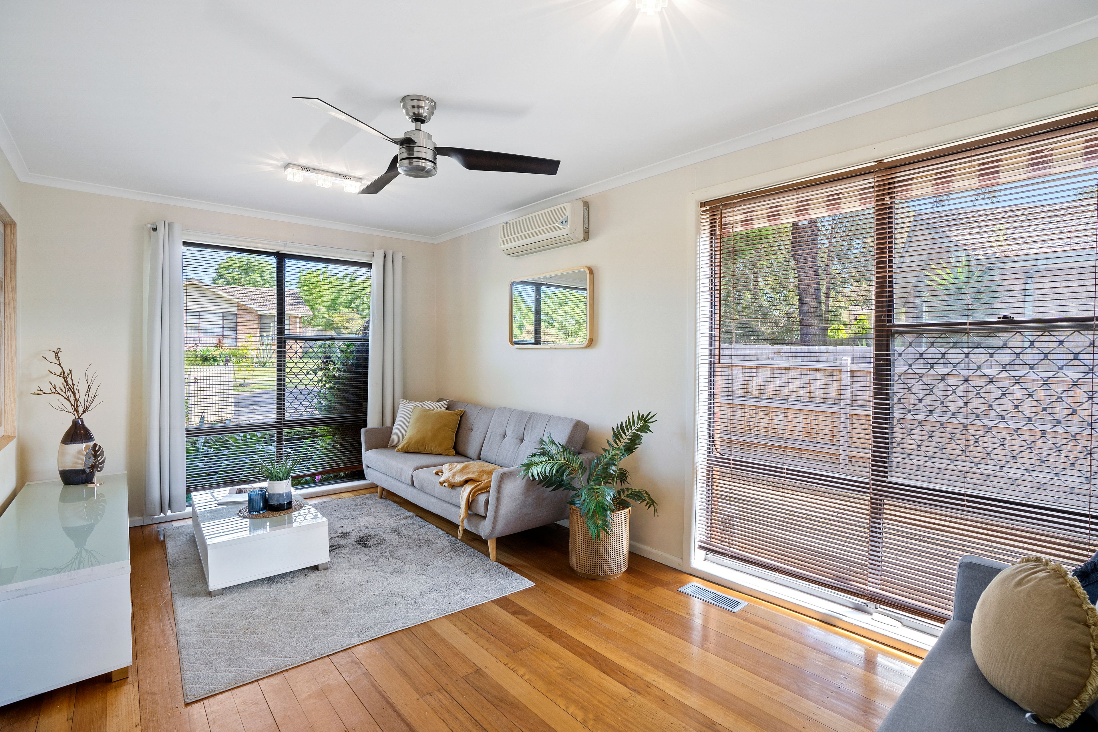 43 Wedge Crescent, Rowville, VIC 3178